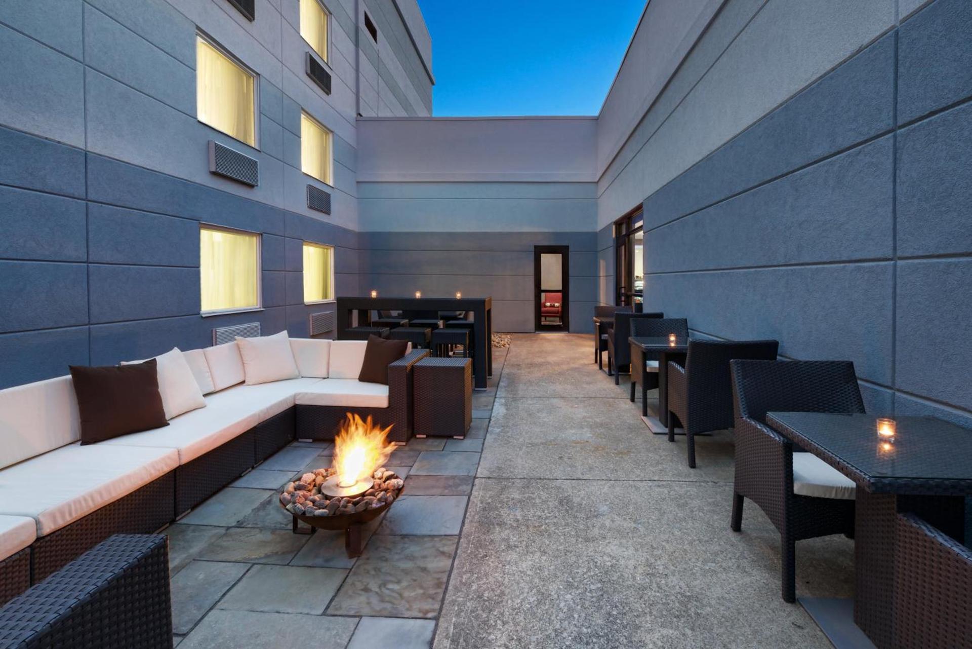 Hotel Indigo Cleveland Beachwood by IHG photo 28