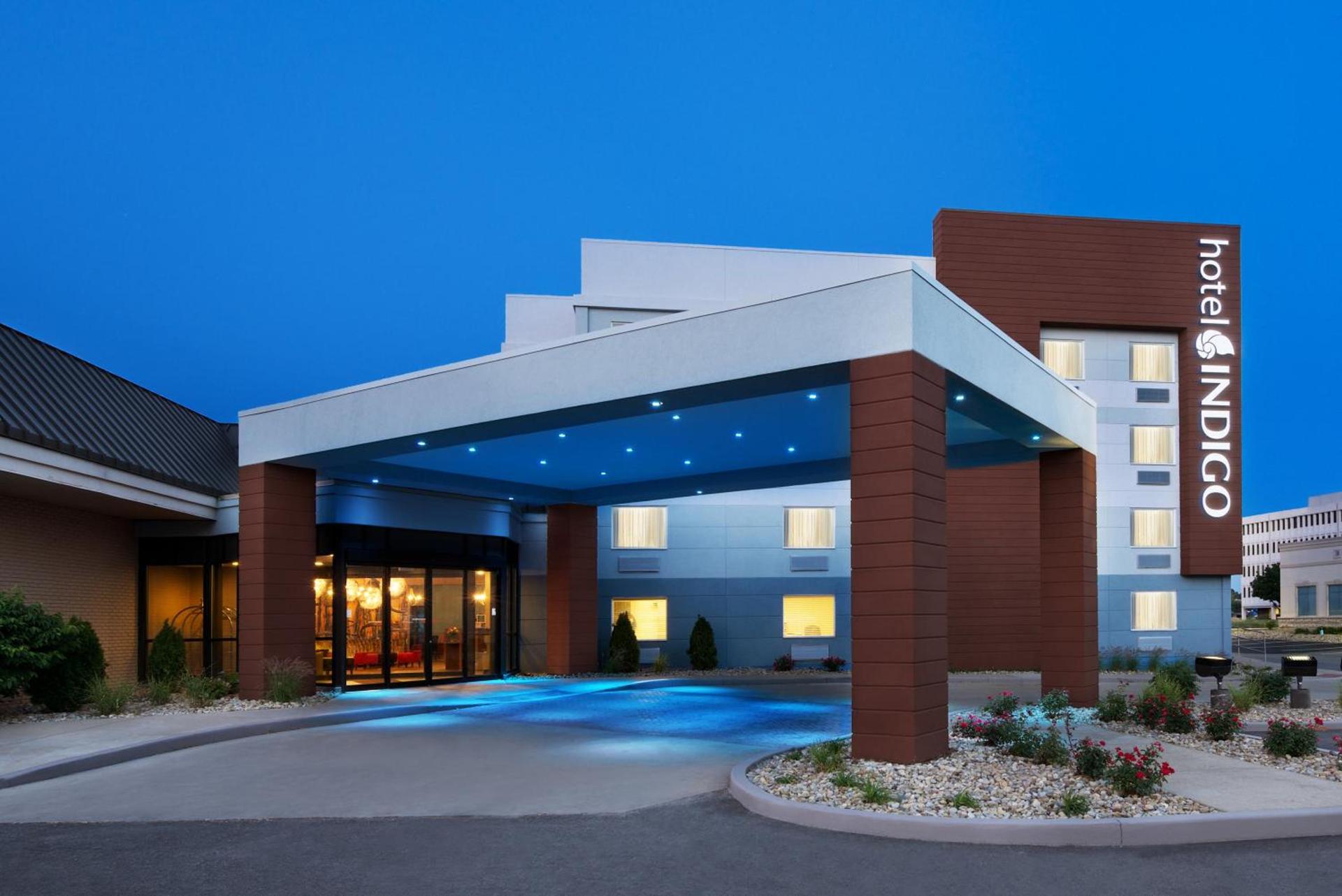 Hotel Indigo Cleveland Beachwood by IHG photo 5