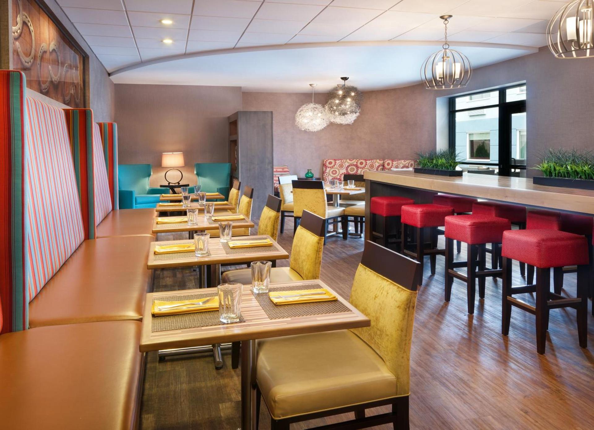 Hotel Indigo Cleveland Beachwood by IHG photo 26