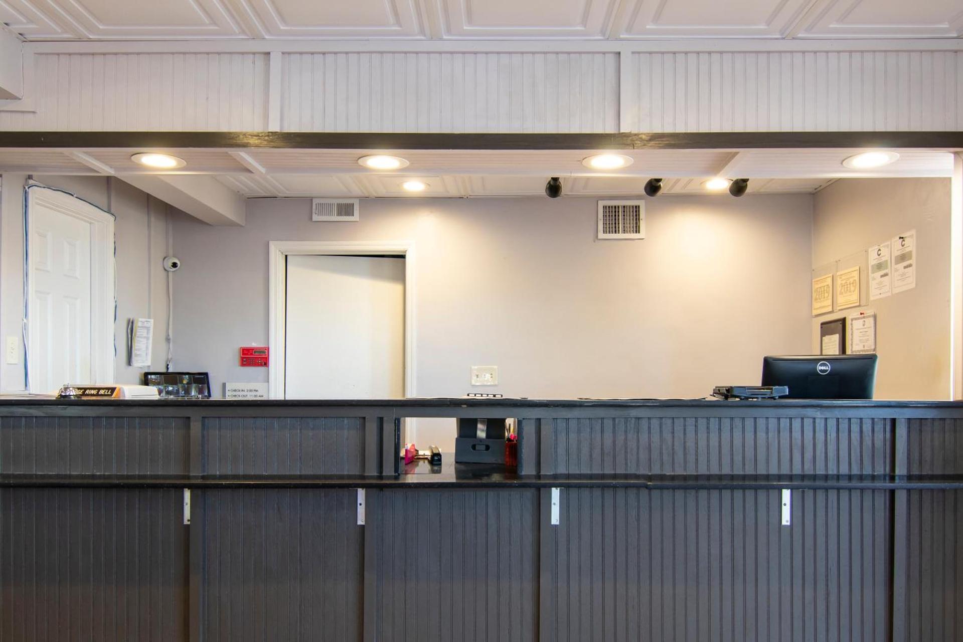Econo Lodge - Conyers photo 3