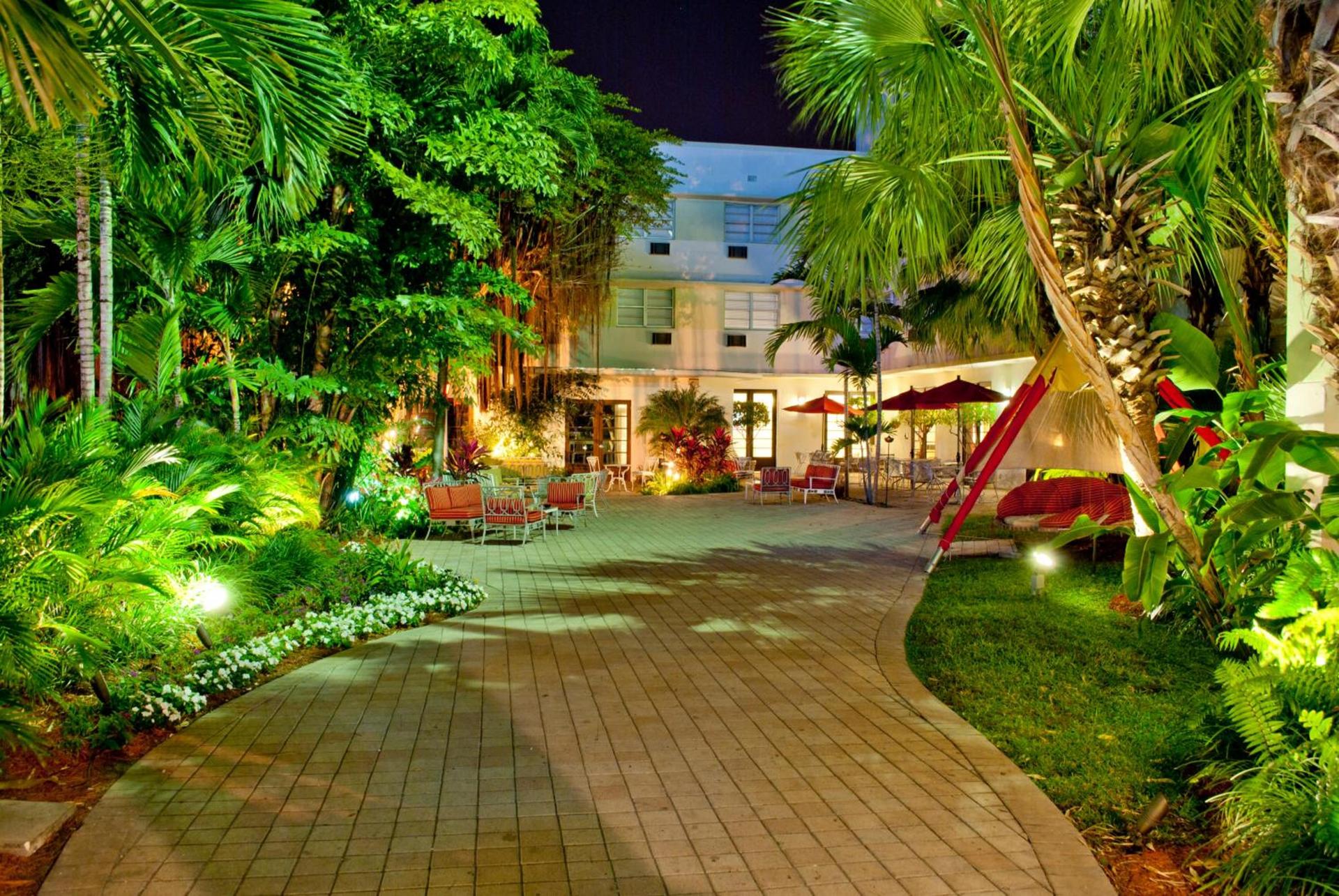 Dorchester Hotel & Suites photo 20