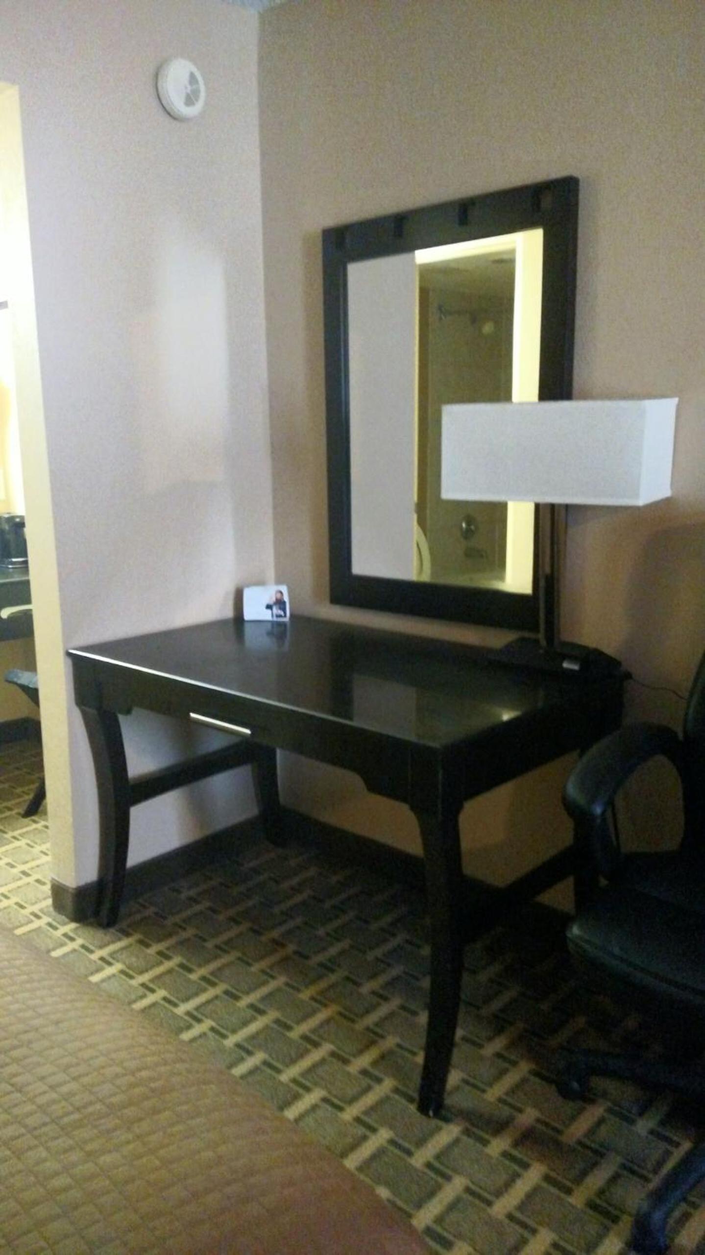 Super 8 by Wyndham Atoka photo 25