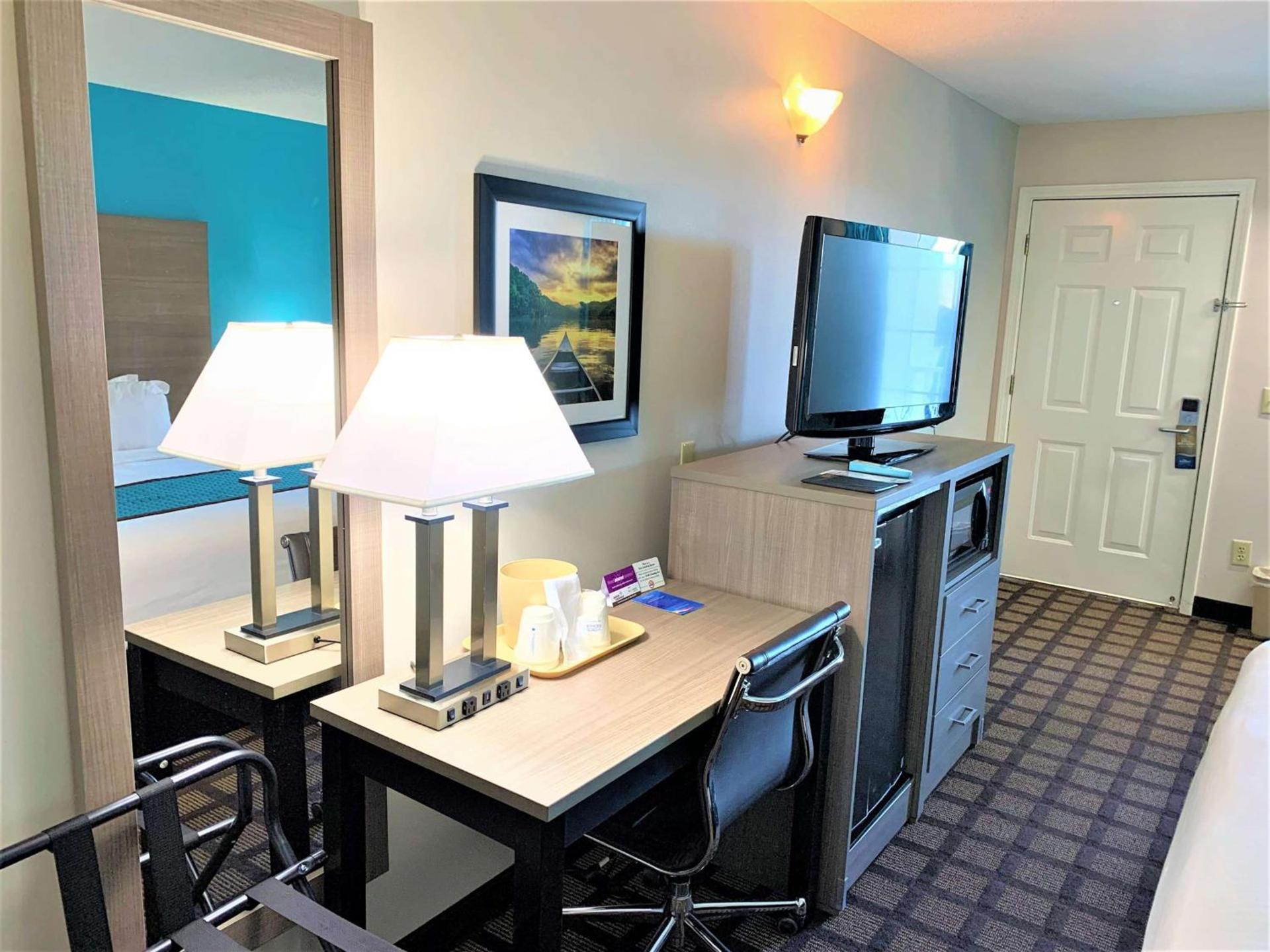 Baymont by Wyndham Eden photo 38