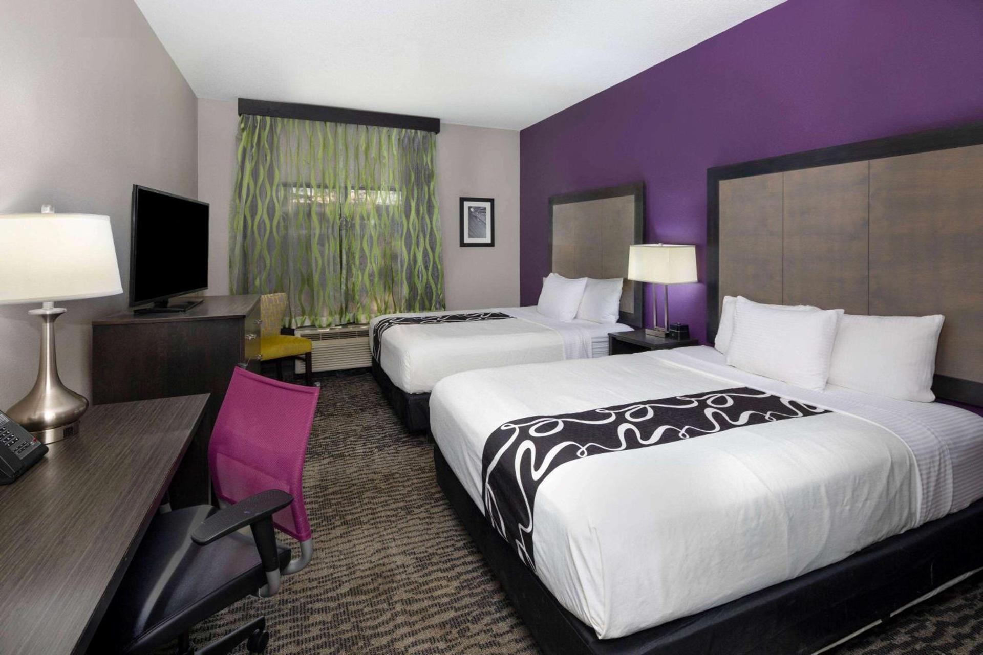 La Quinta by Wyndham Kennesaw photo 11
