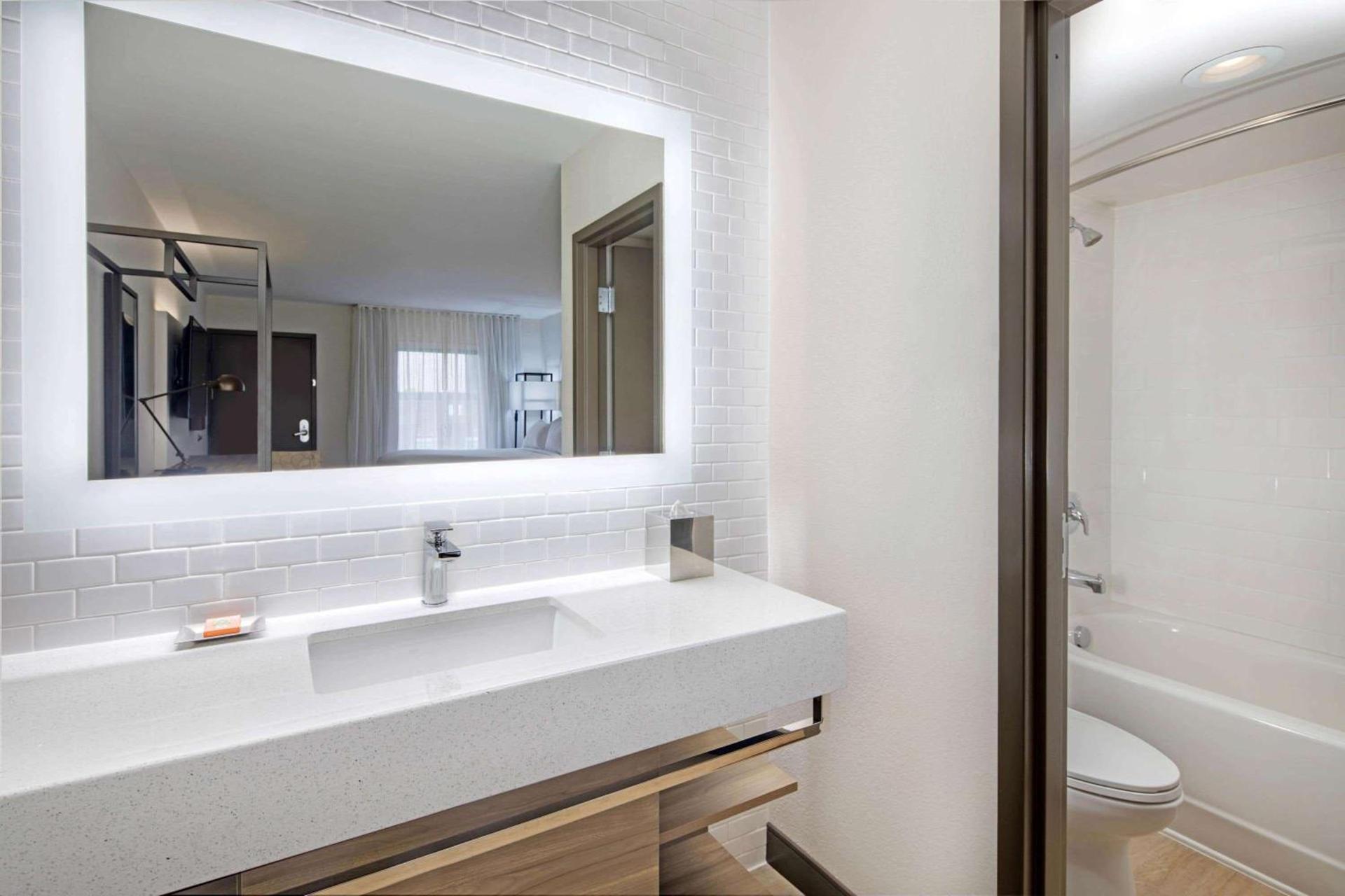 Wyndham Garden Marietta Atlanta North photo 12