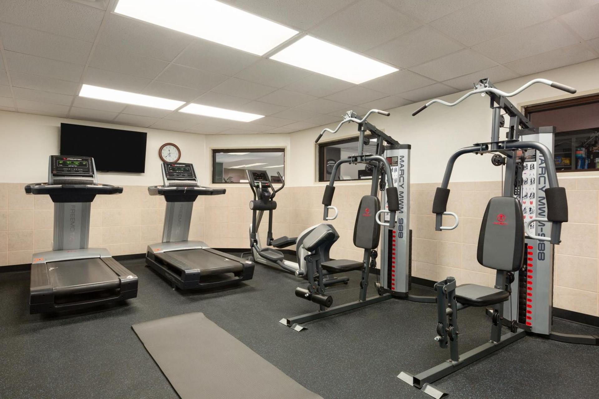 Wingate By Wyndham Montgomery photo 21