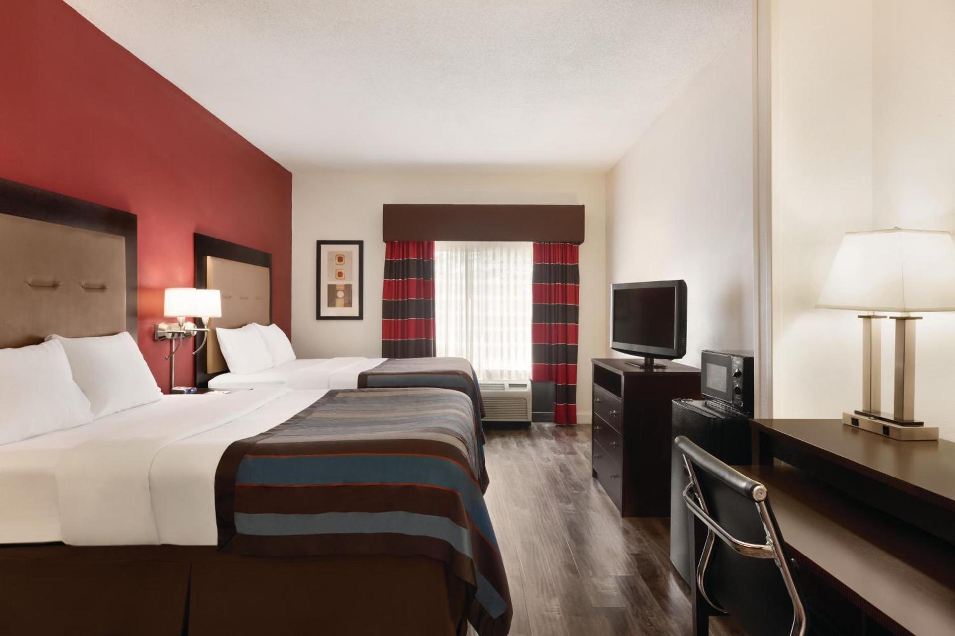 Wingate By Wyndham Montgomery photo 19
