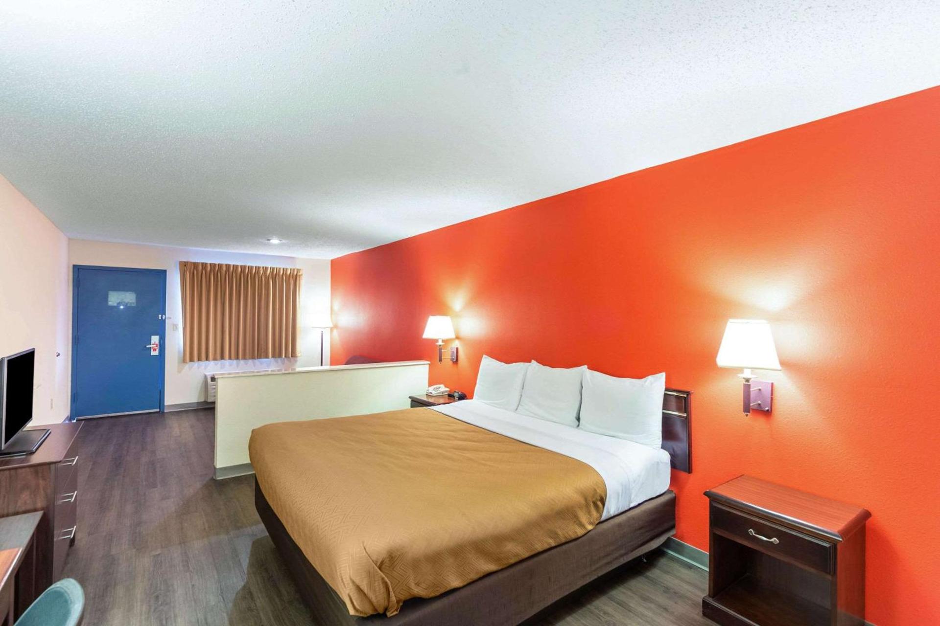 Econo Lodge Laurel photo 13