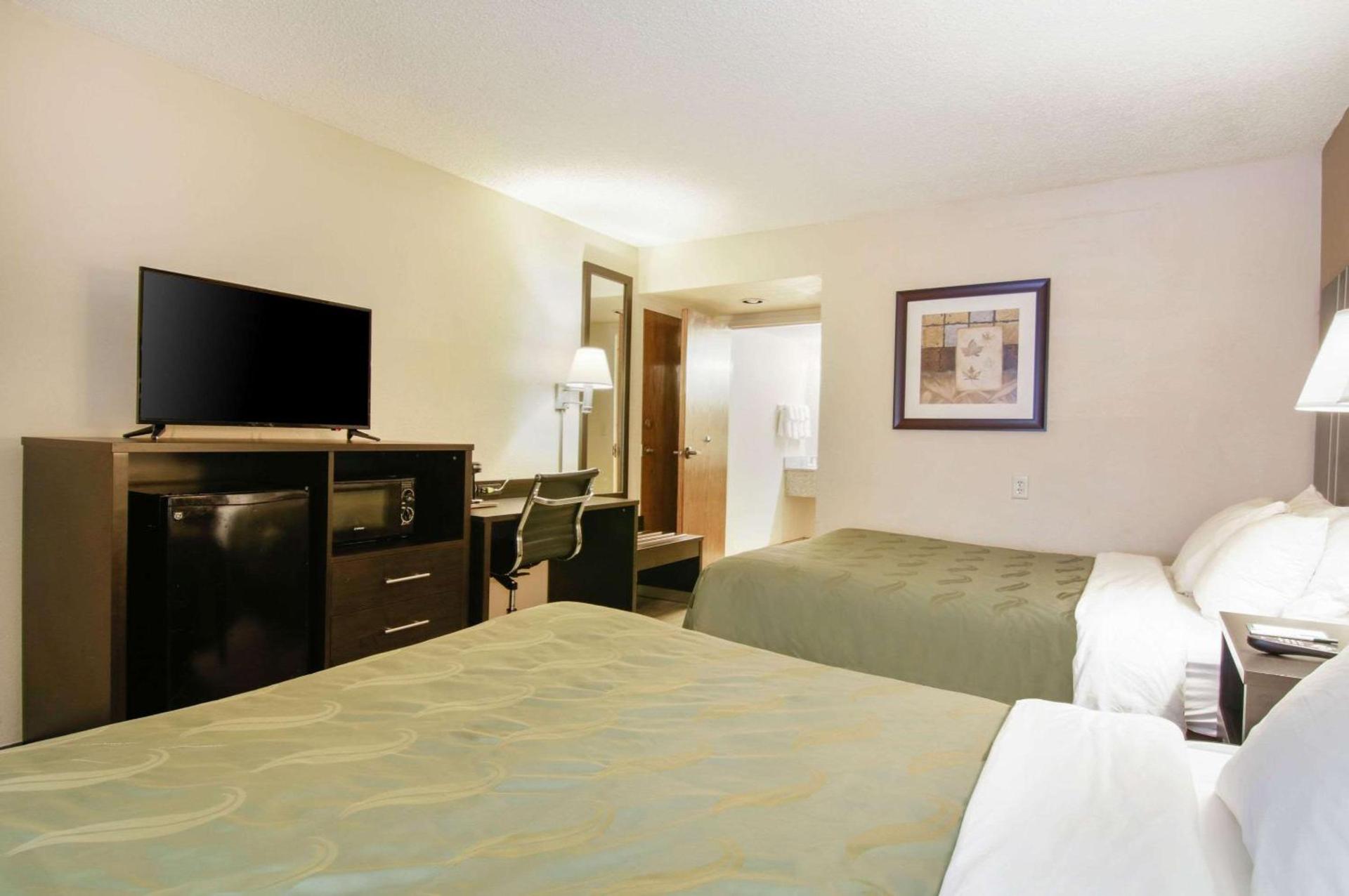 Quality Inn Stone Mountain photo 11