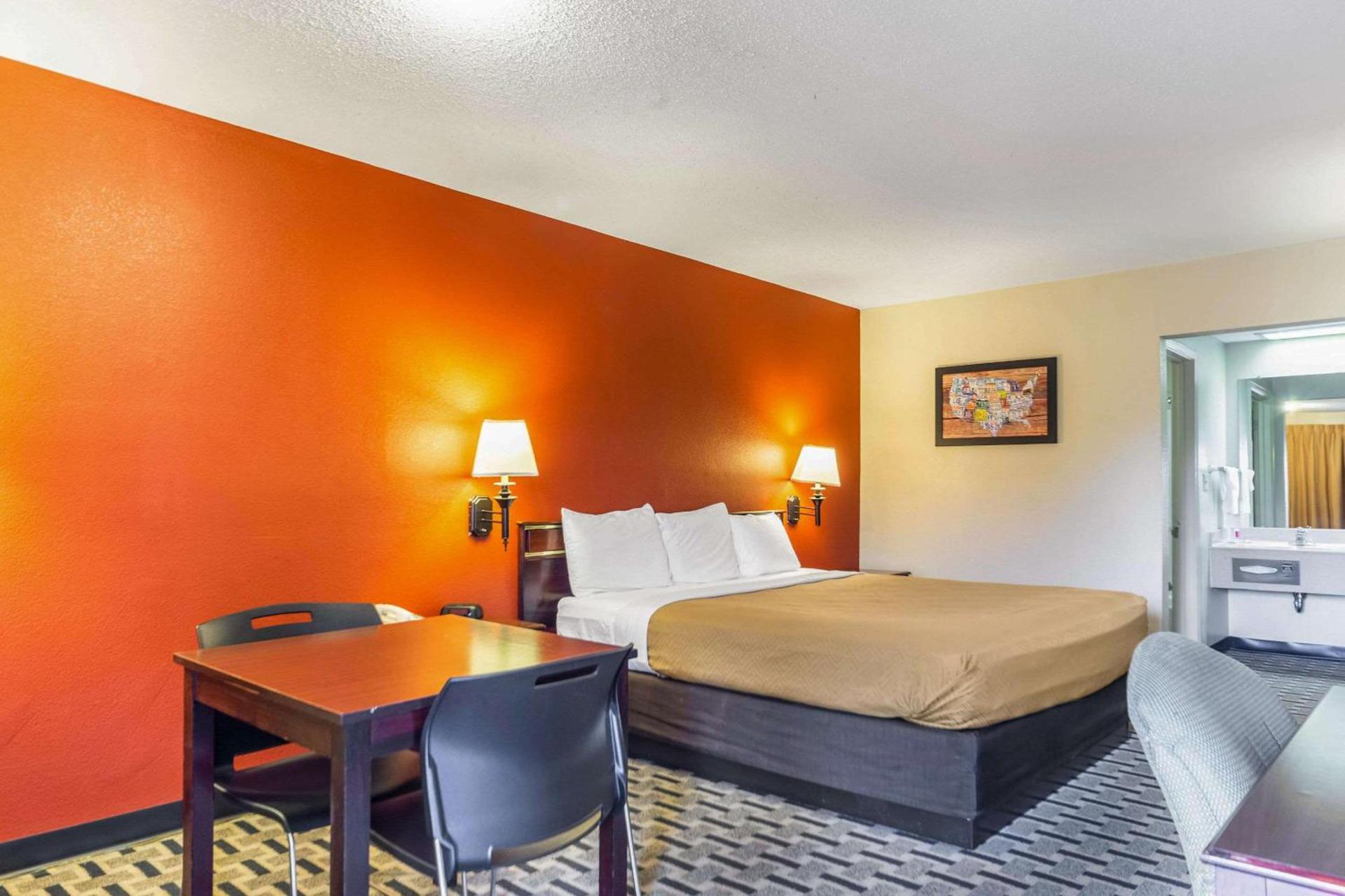 Econo Lodge Laurel photo 8