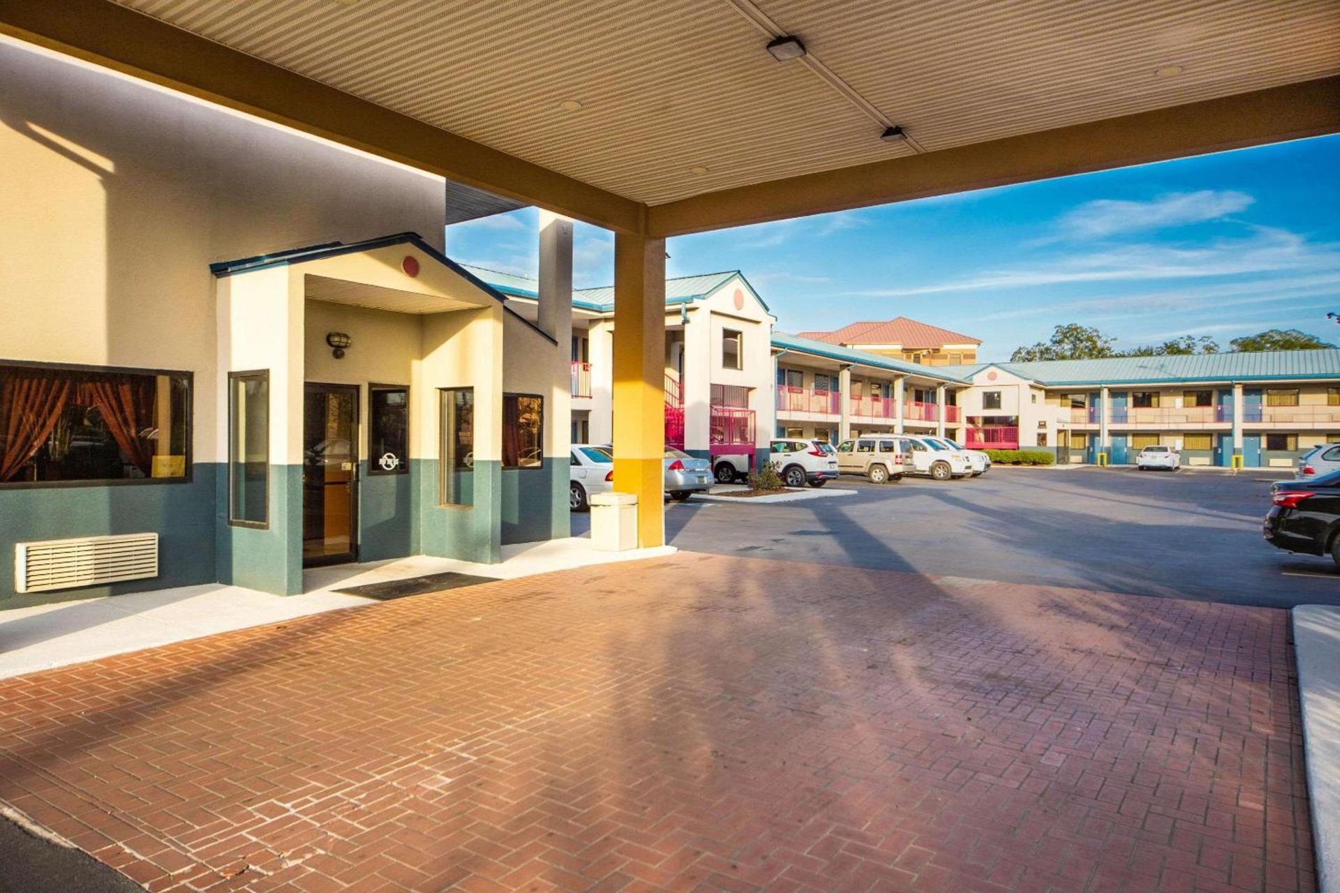 Econo Lodge Laurel photo 4