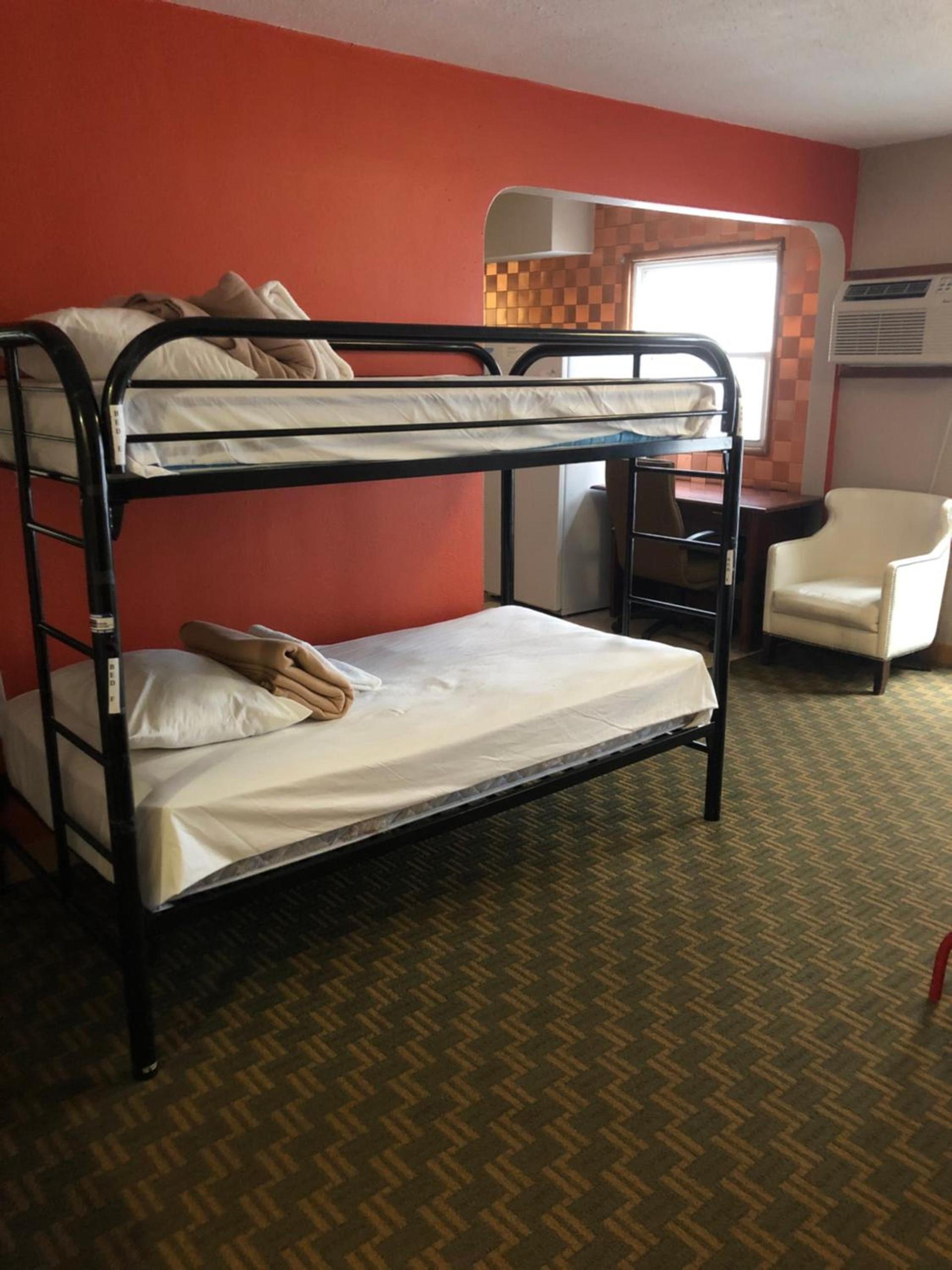 Downtown Value Inn photo 4