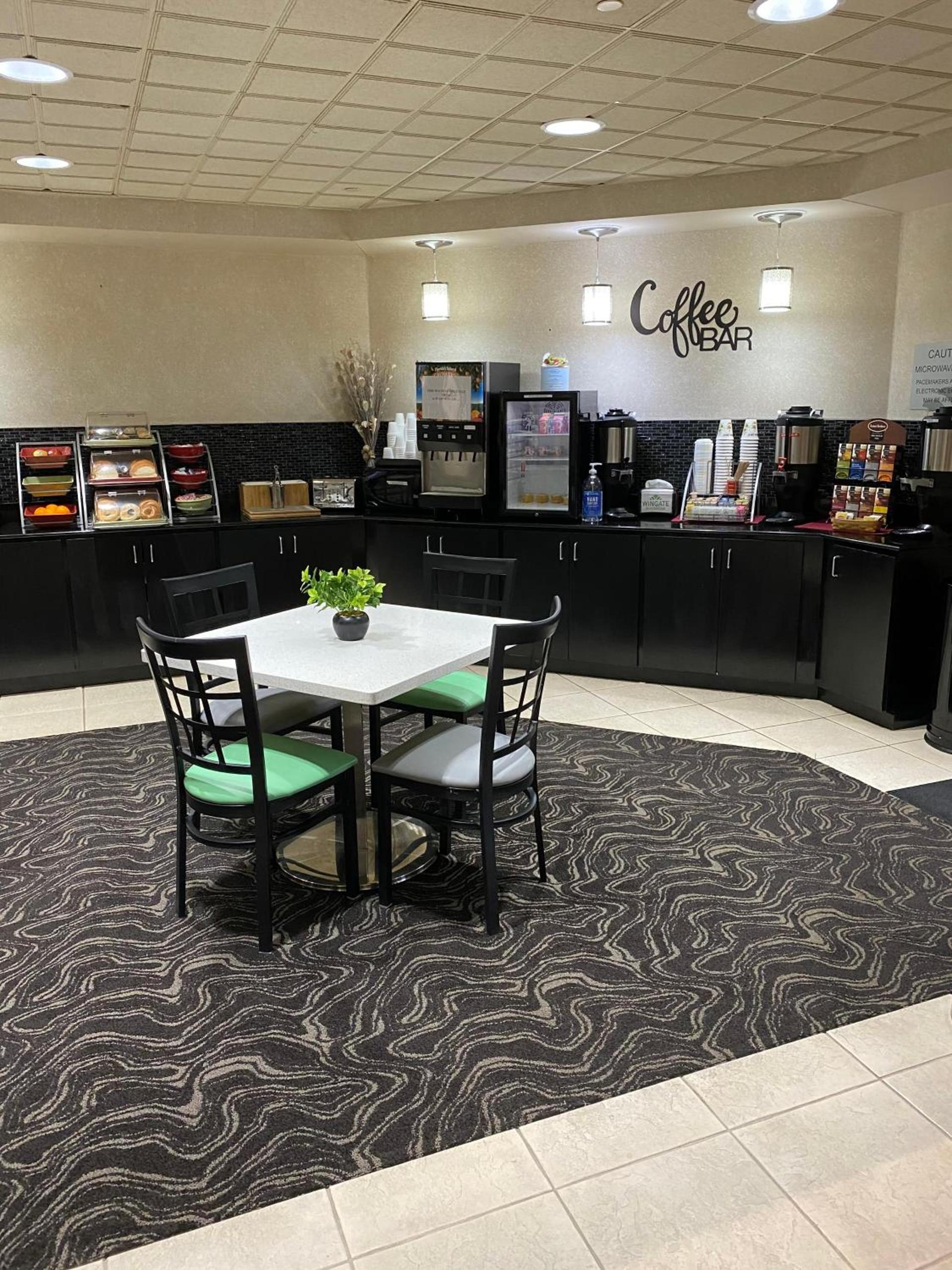 Wingate by Wyndham Little Rock photo 15