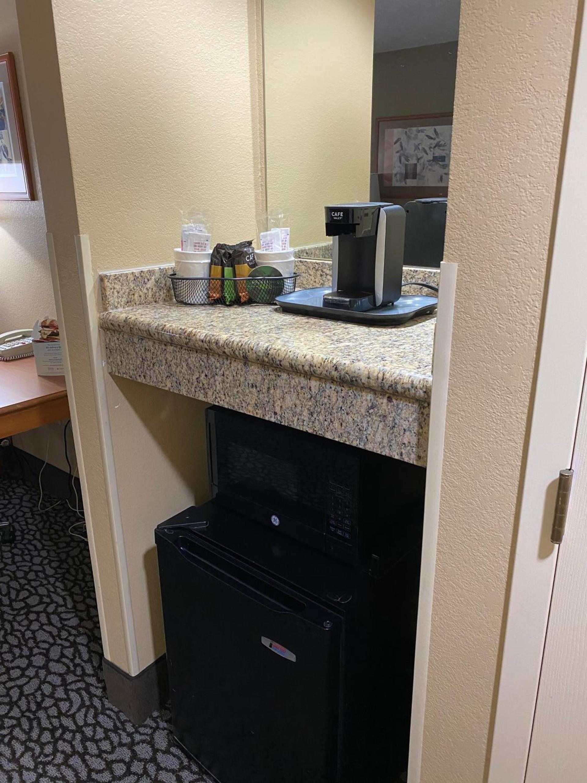 Wingate by Wyndham Little Rock photo 20