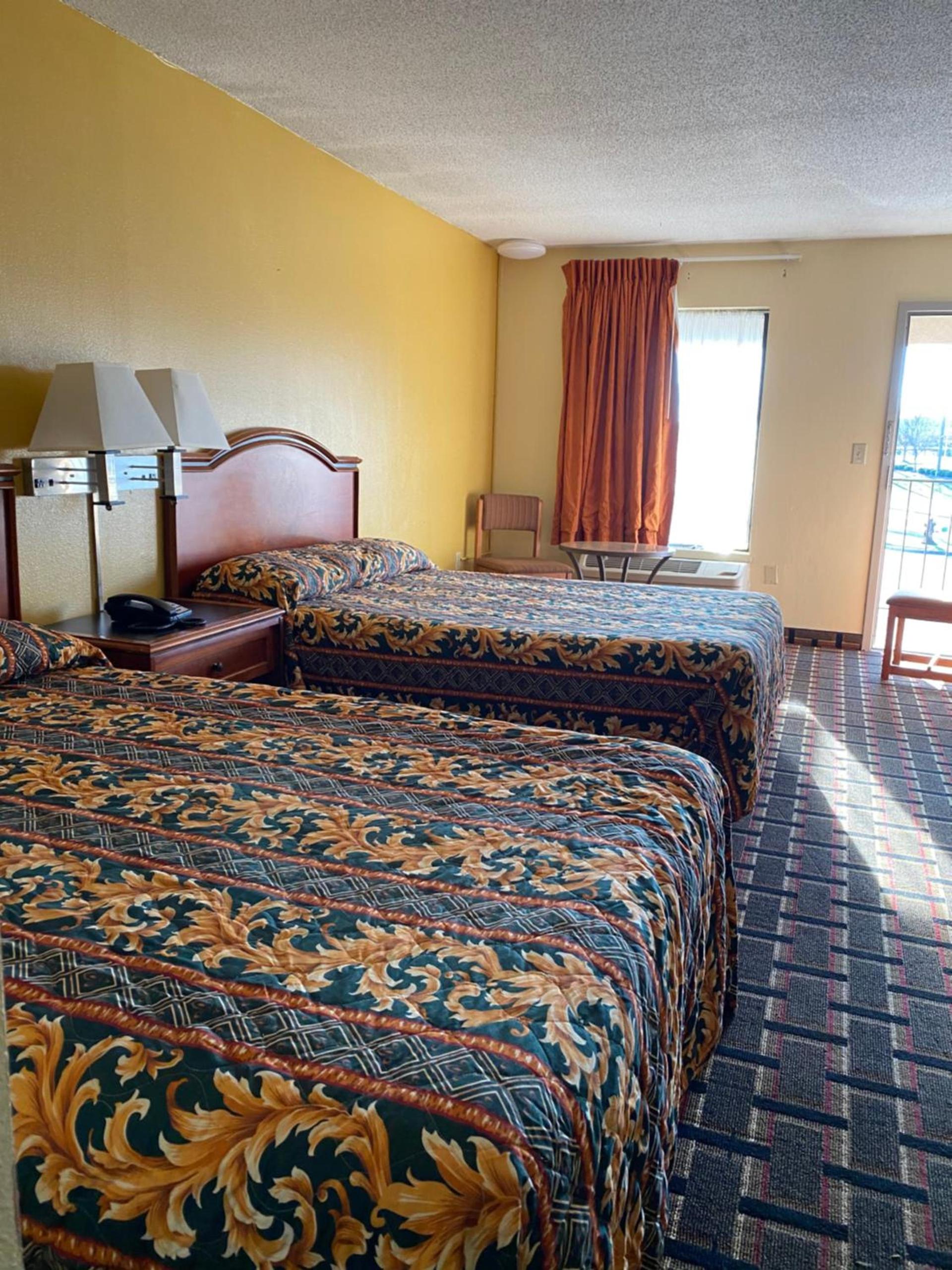 Best Inn photo 15