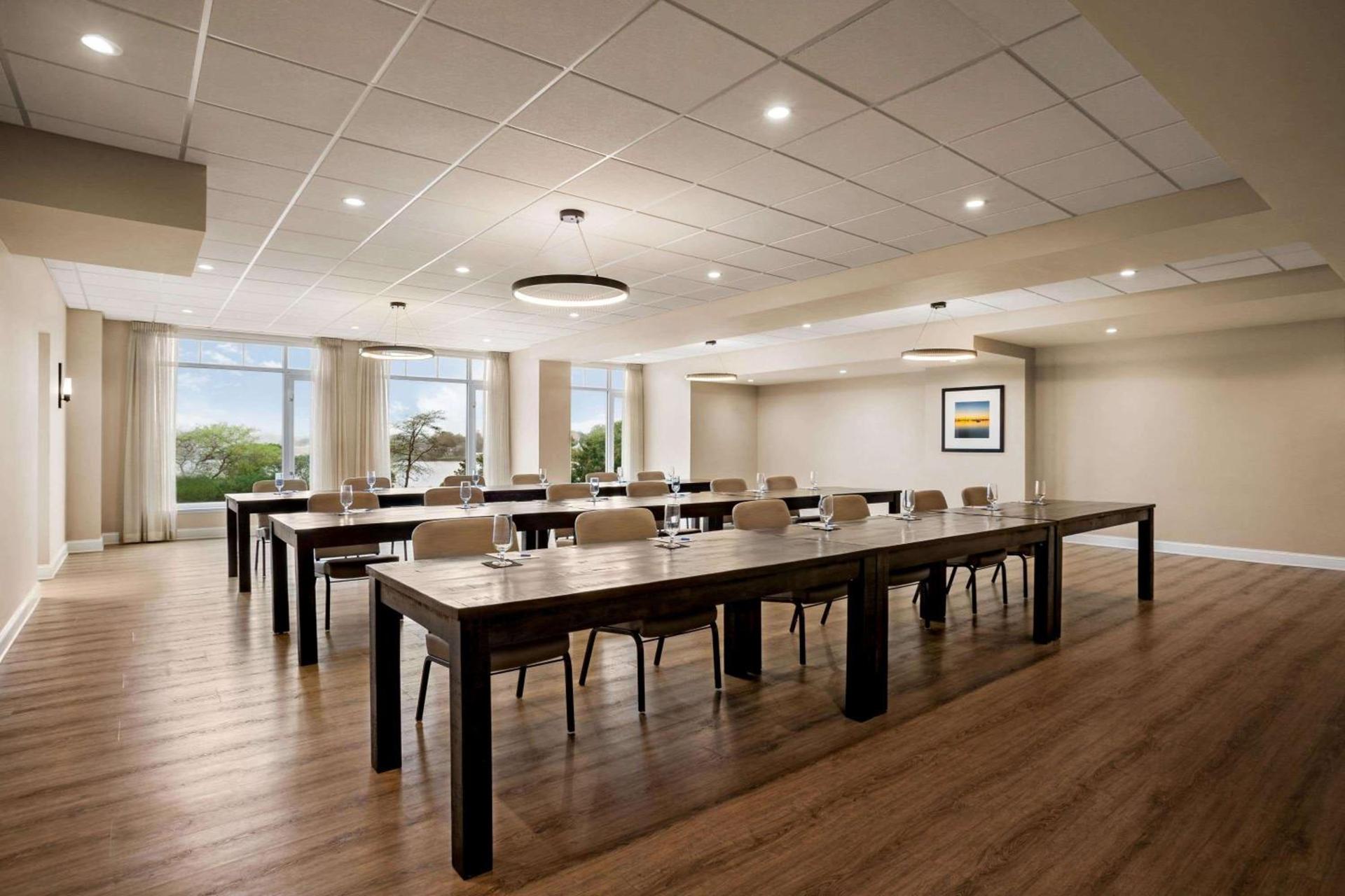 Wyndham Newport Hotel photo 25