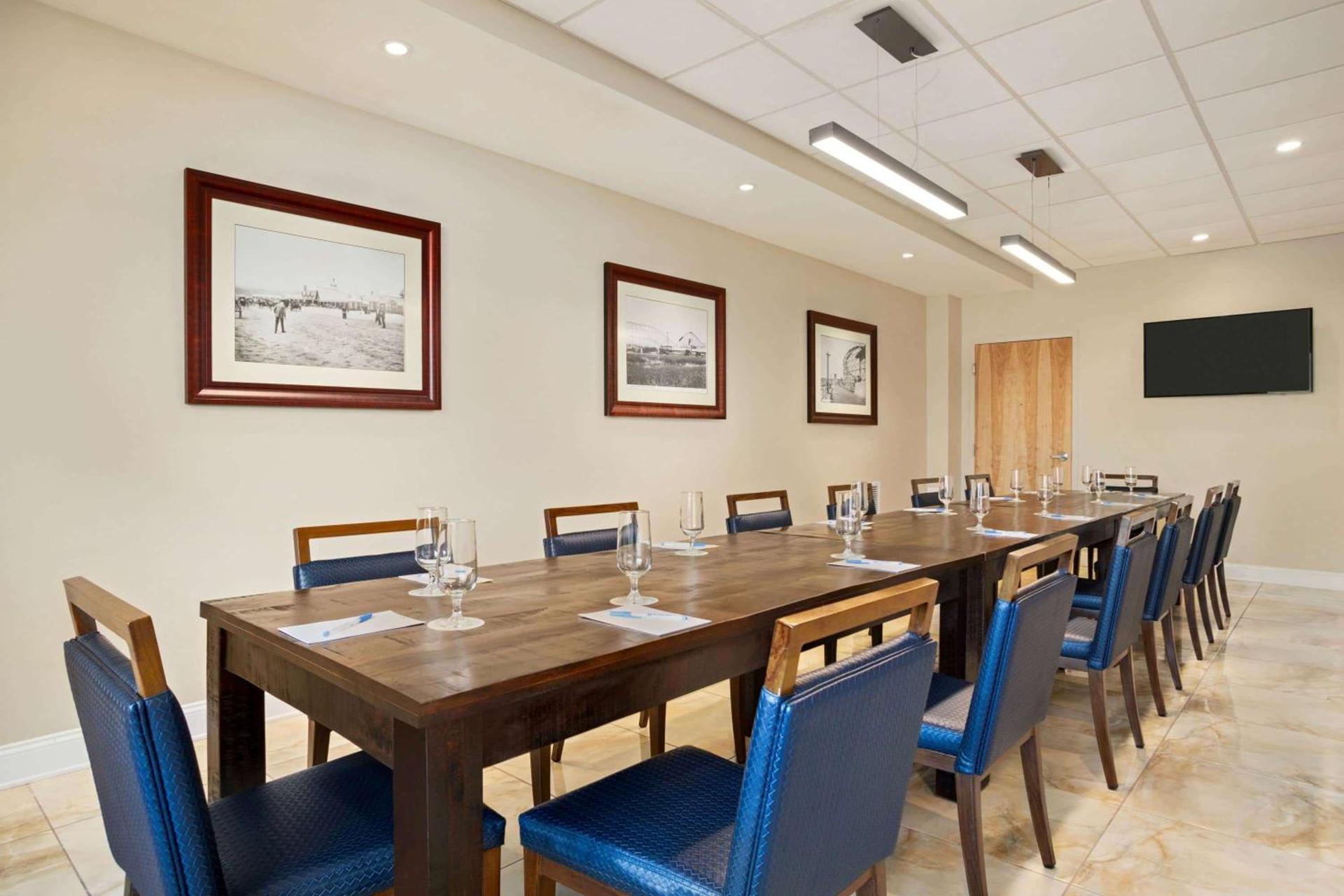 Wyndham Newport Hotel photo 22