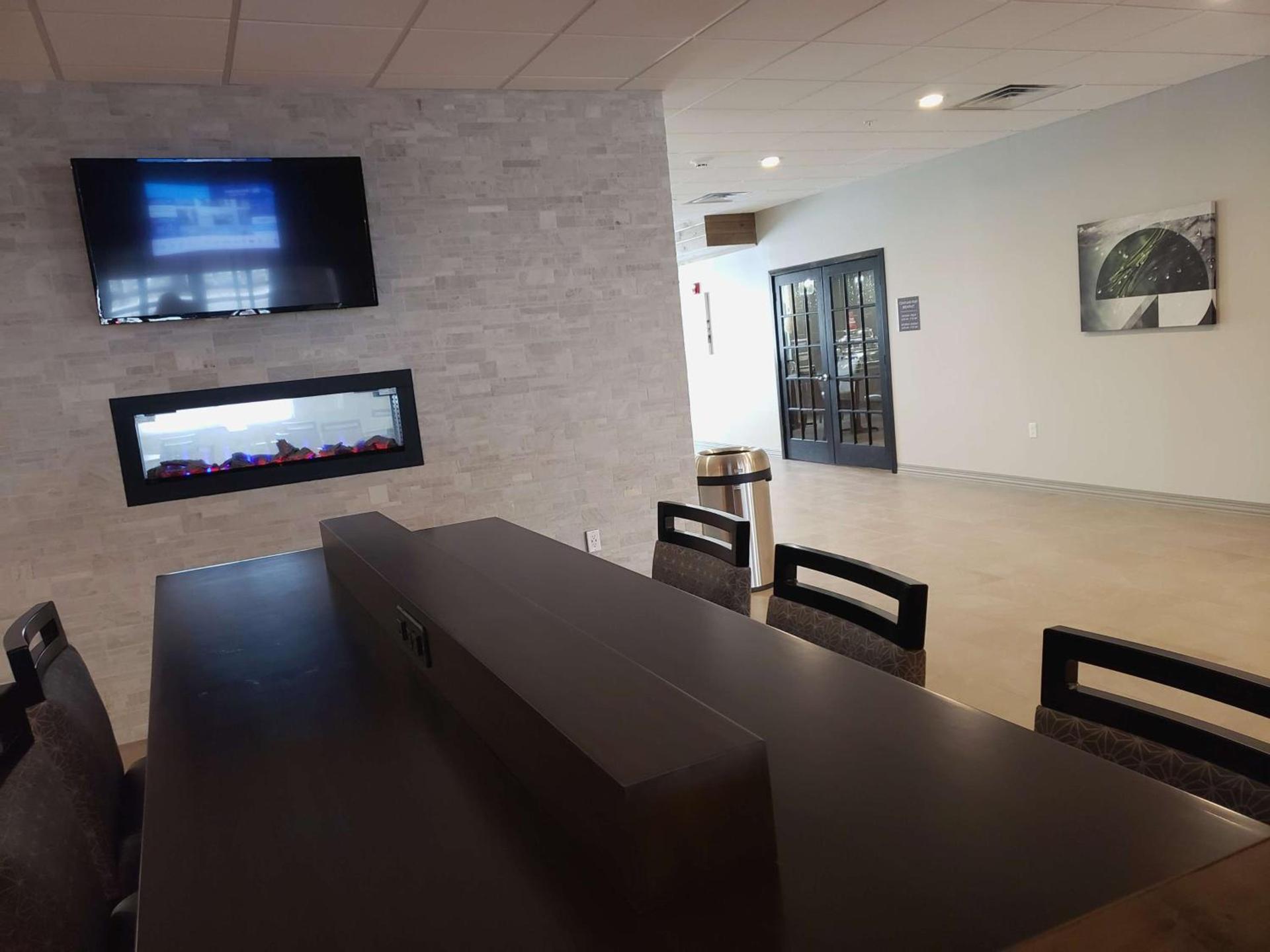 Best Western Plus Wayland Hotel photo 4