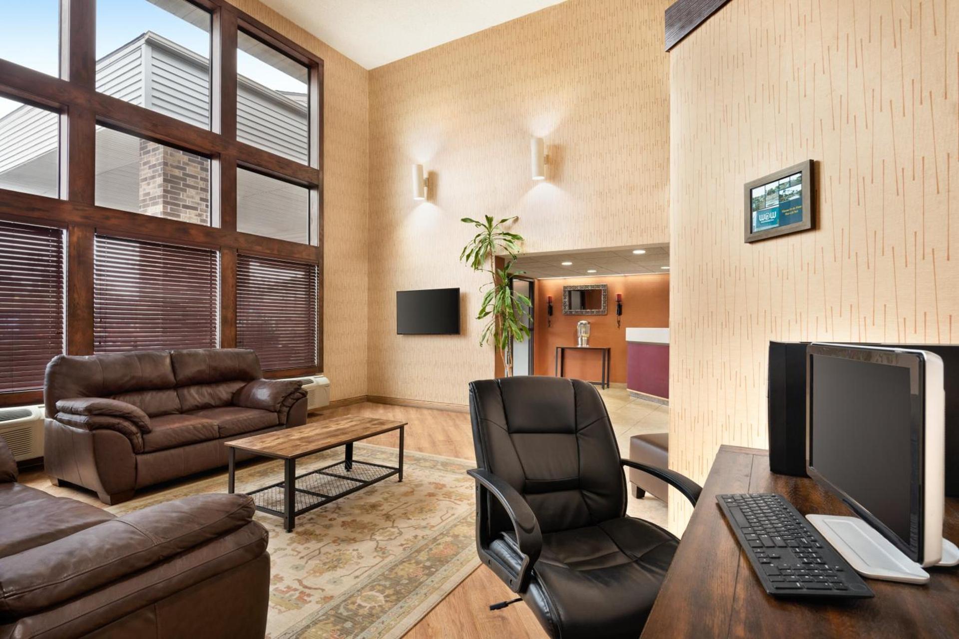 Super 8 by Wyndham Wausau photo 31