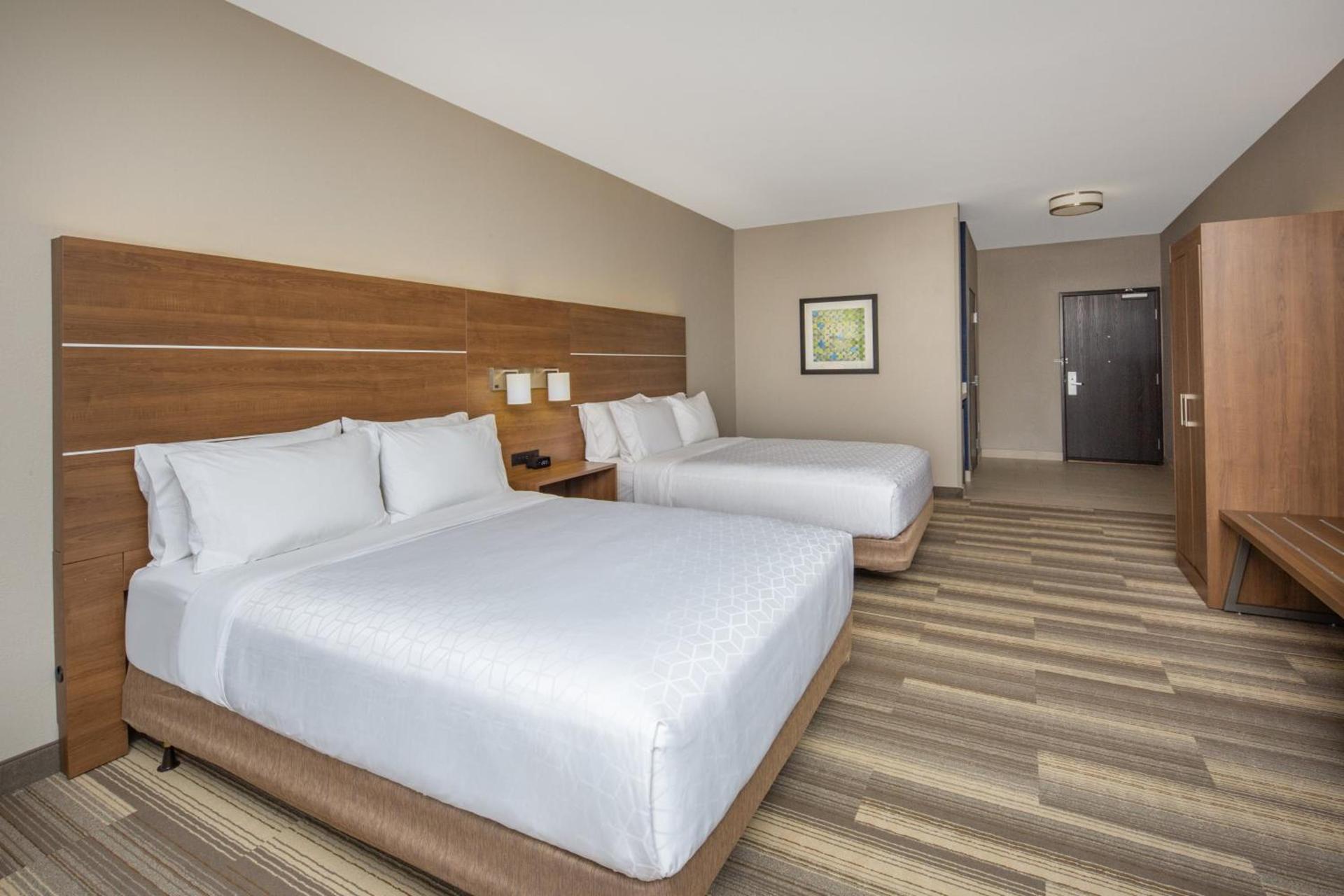 Holiday Inn Express Surprise by IHG photo 24
