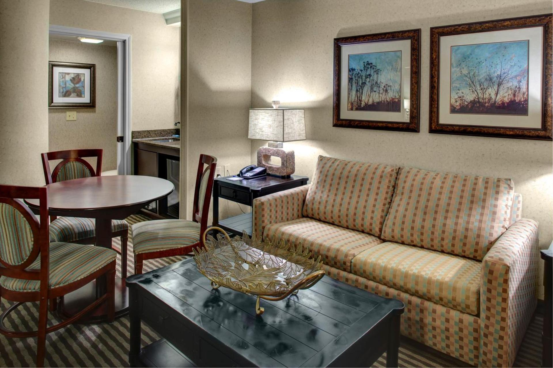 Holiday Inn Express Hotel & Suites Atlanta Buckhead by IHG photo 29