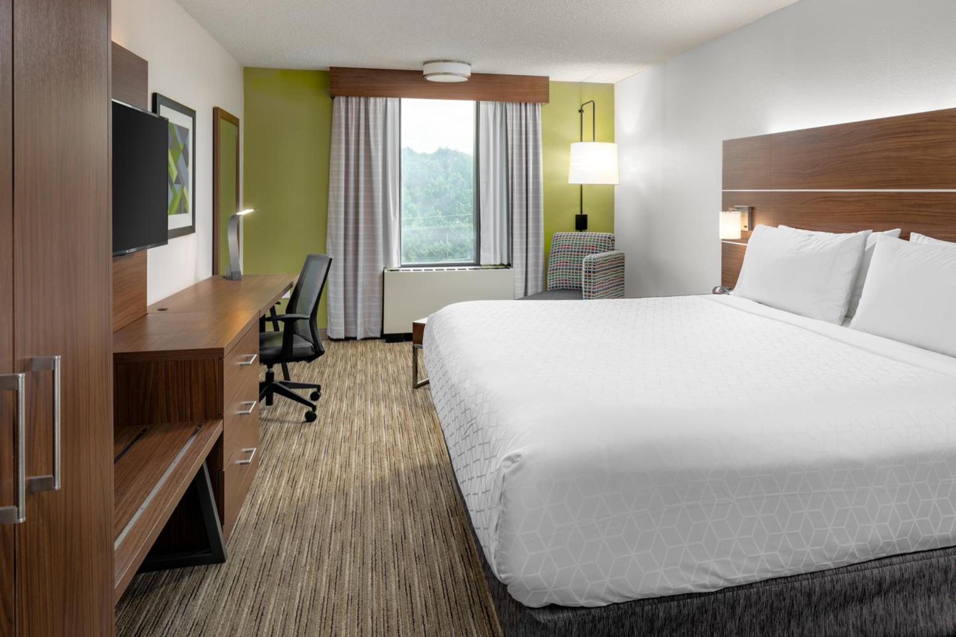 Holiday Inn Express Atlanta Airport-College Park by IHG photo 25