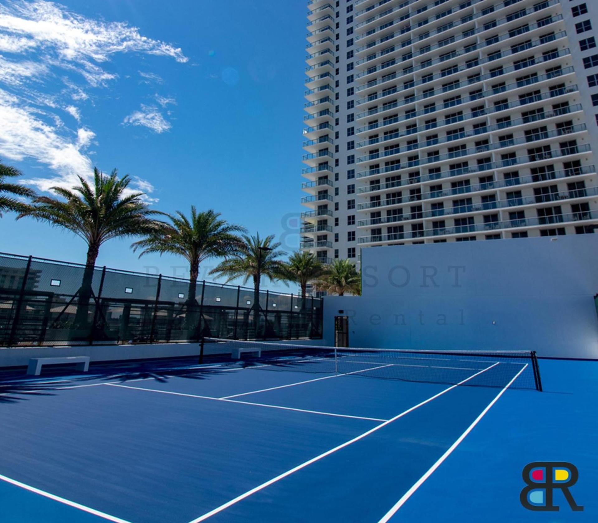 HYDE Beach House Apartments photo 6