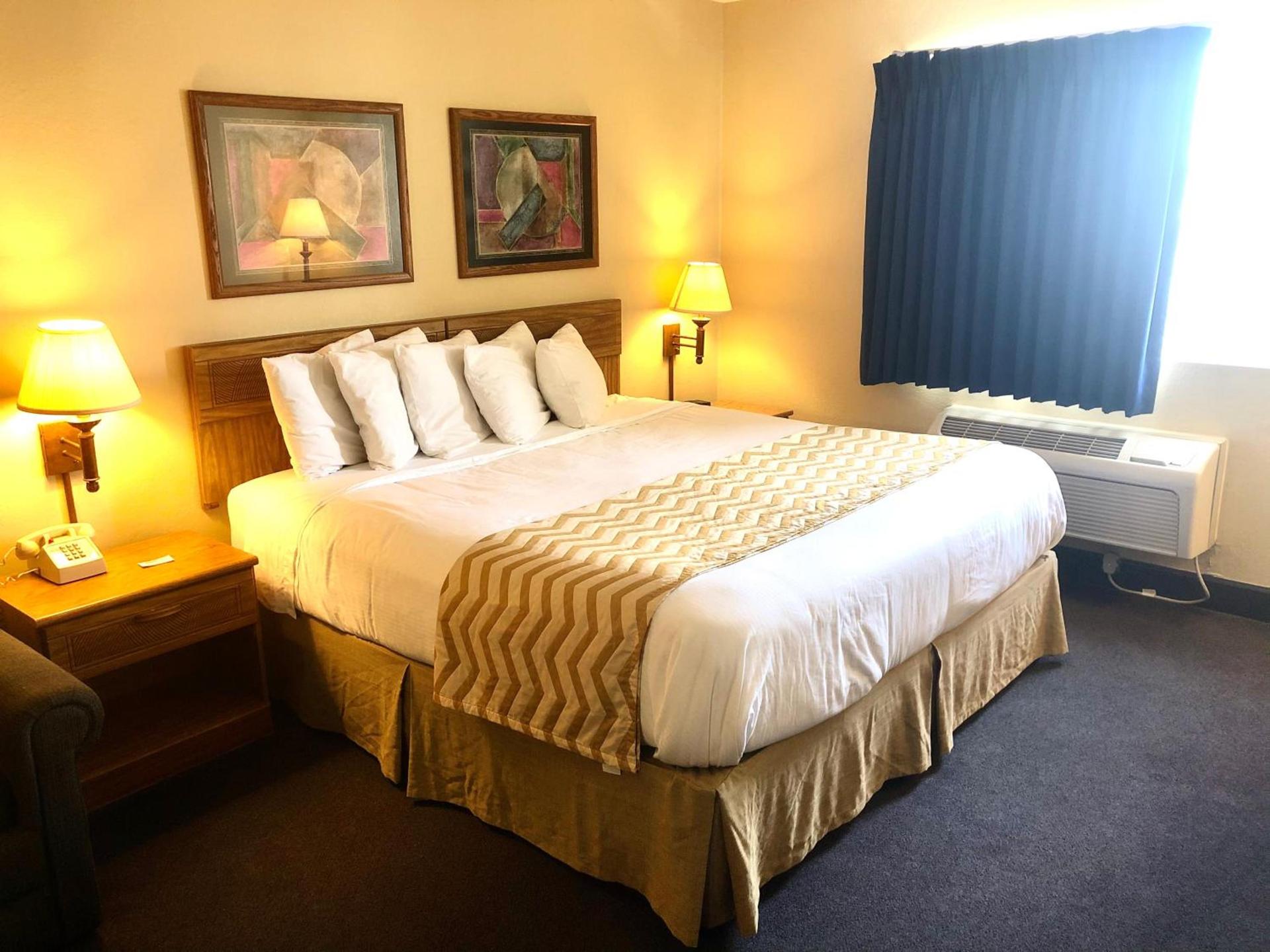 Travelodge by Wyndham Grand Island photo 3