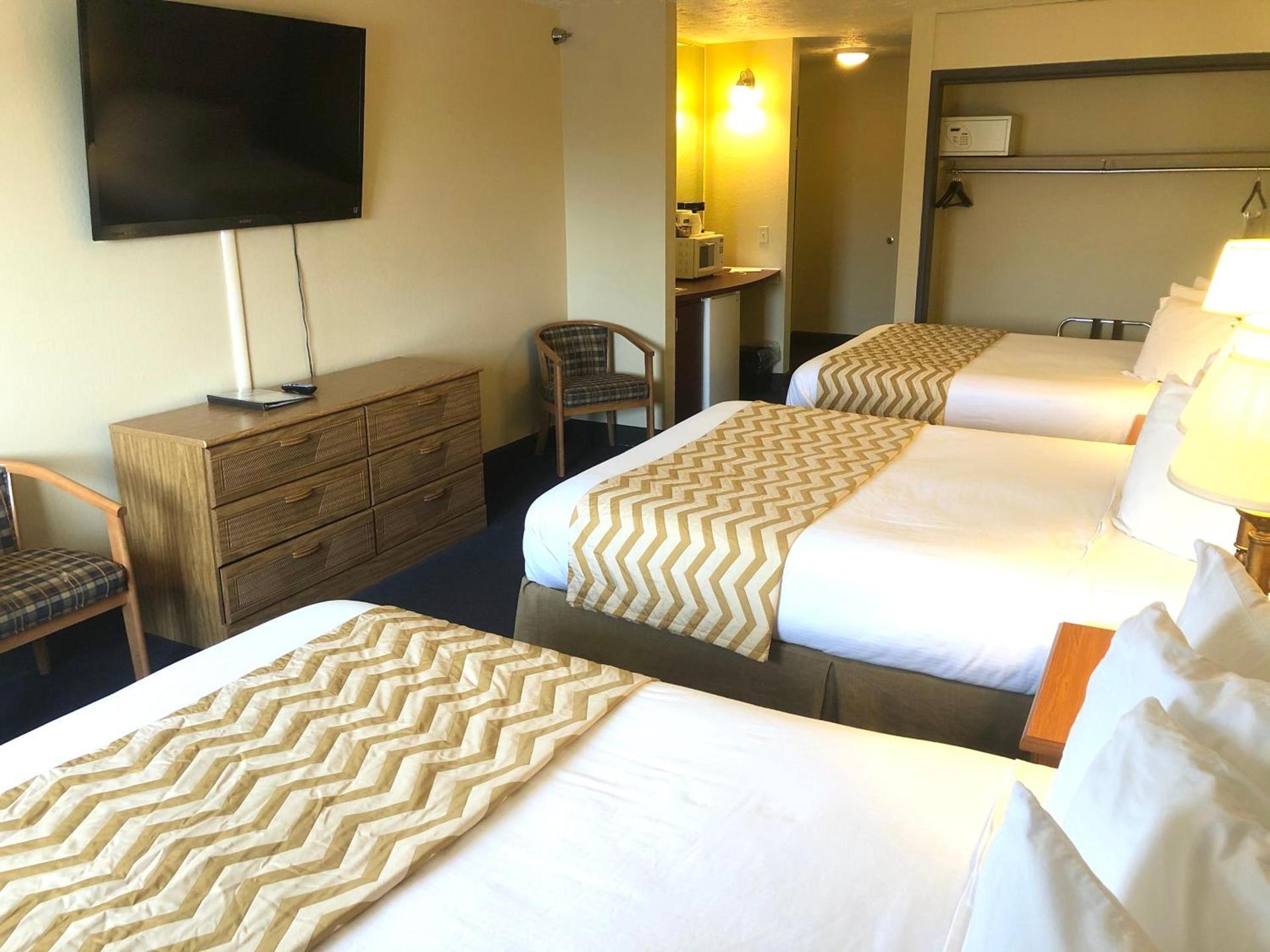 Travelodge by Wyndham Grand Island photo 5