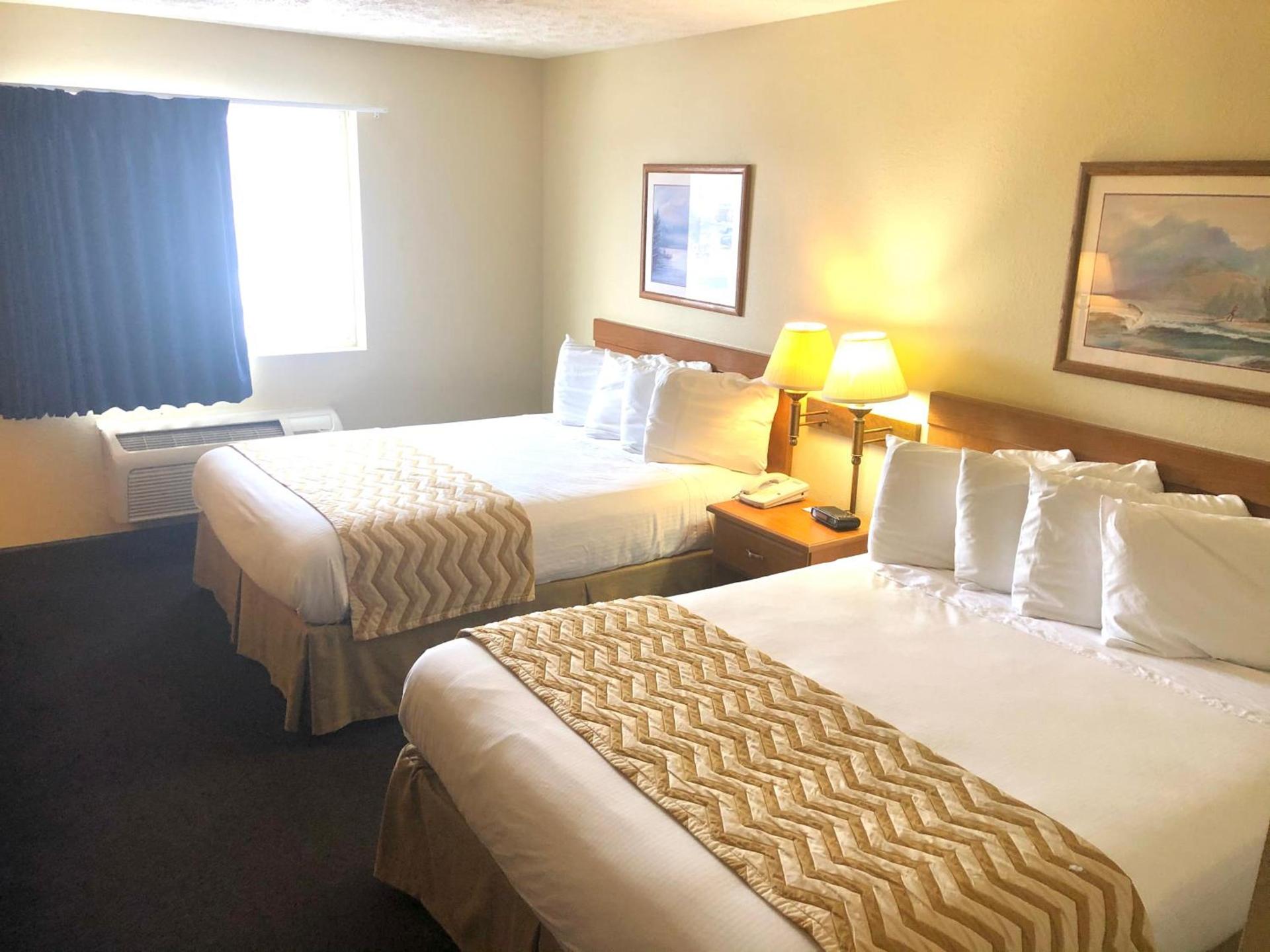 Travelodge by Wyndham Grand Island photo 13