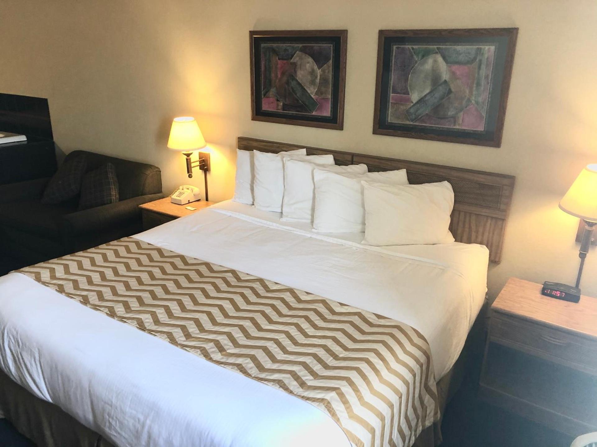 Travelodge by Wyndham Grand Island photo 19
