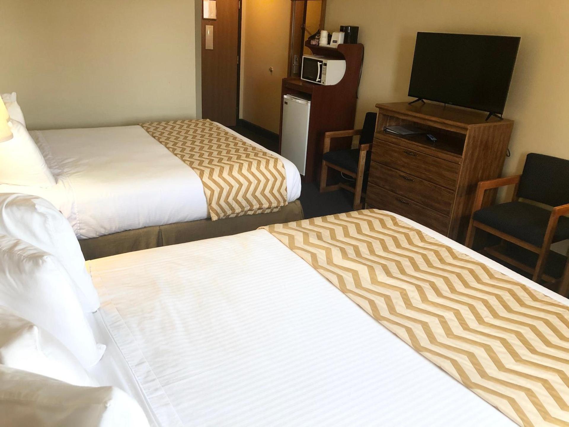 Travelodge by Wyndham Grand Island photo 21