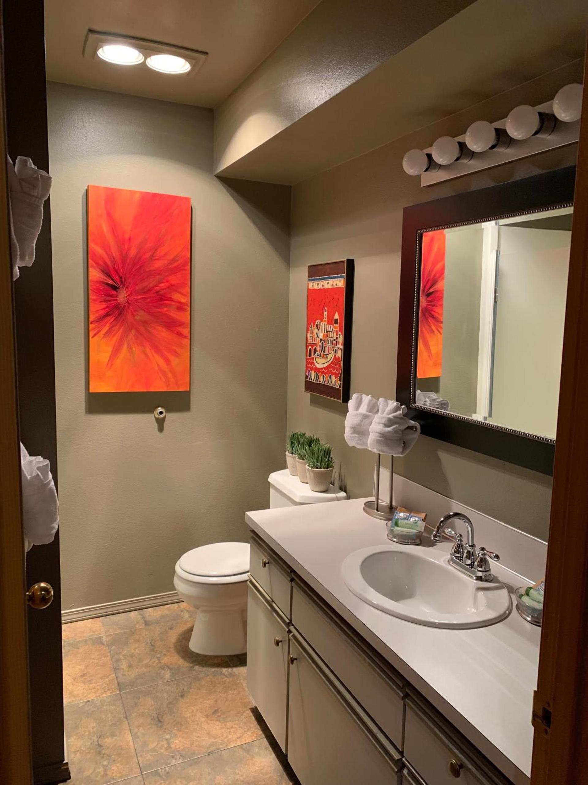 Der Sportsmann Suites photo 35