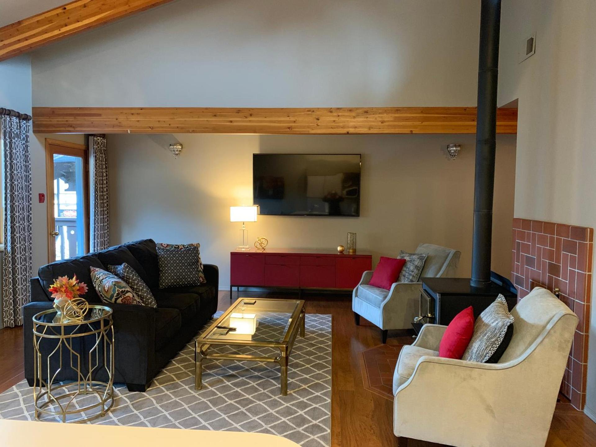 Der Sportsmann Suites photo 36