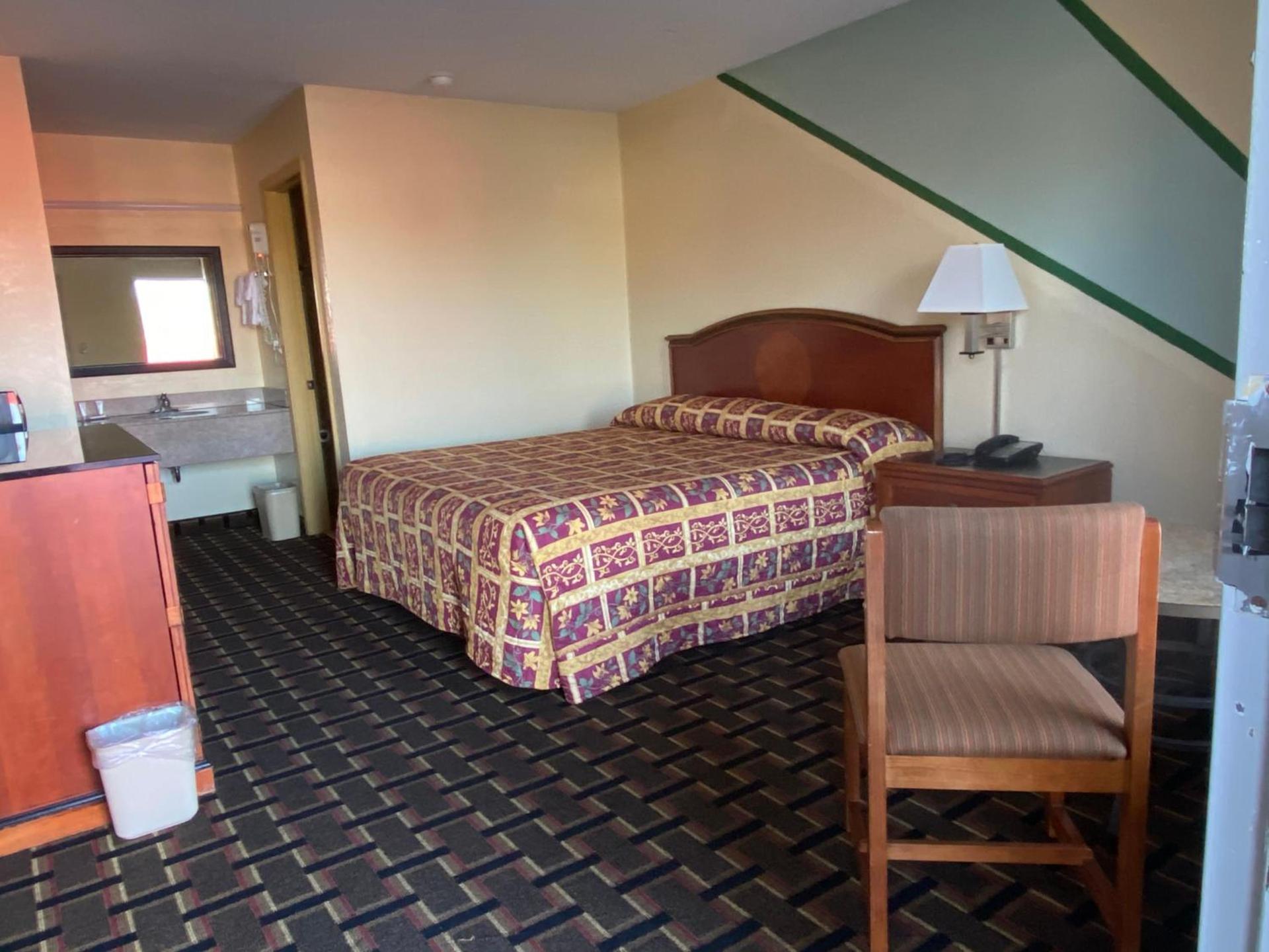 Best Inn photo 8