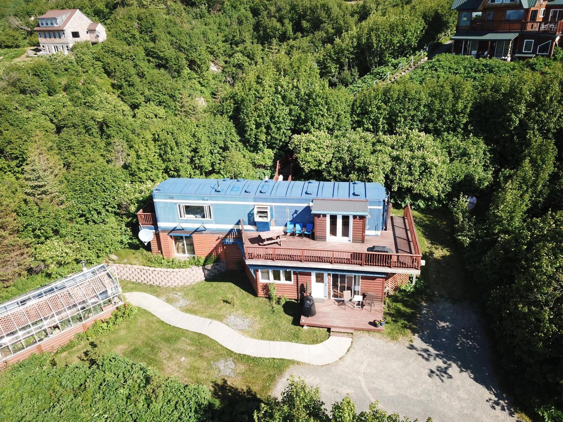 Alaska Adventure Cabins photo 17