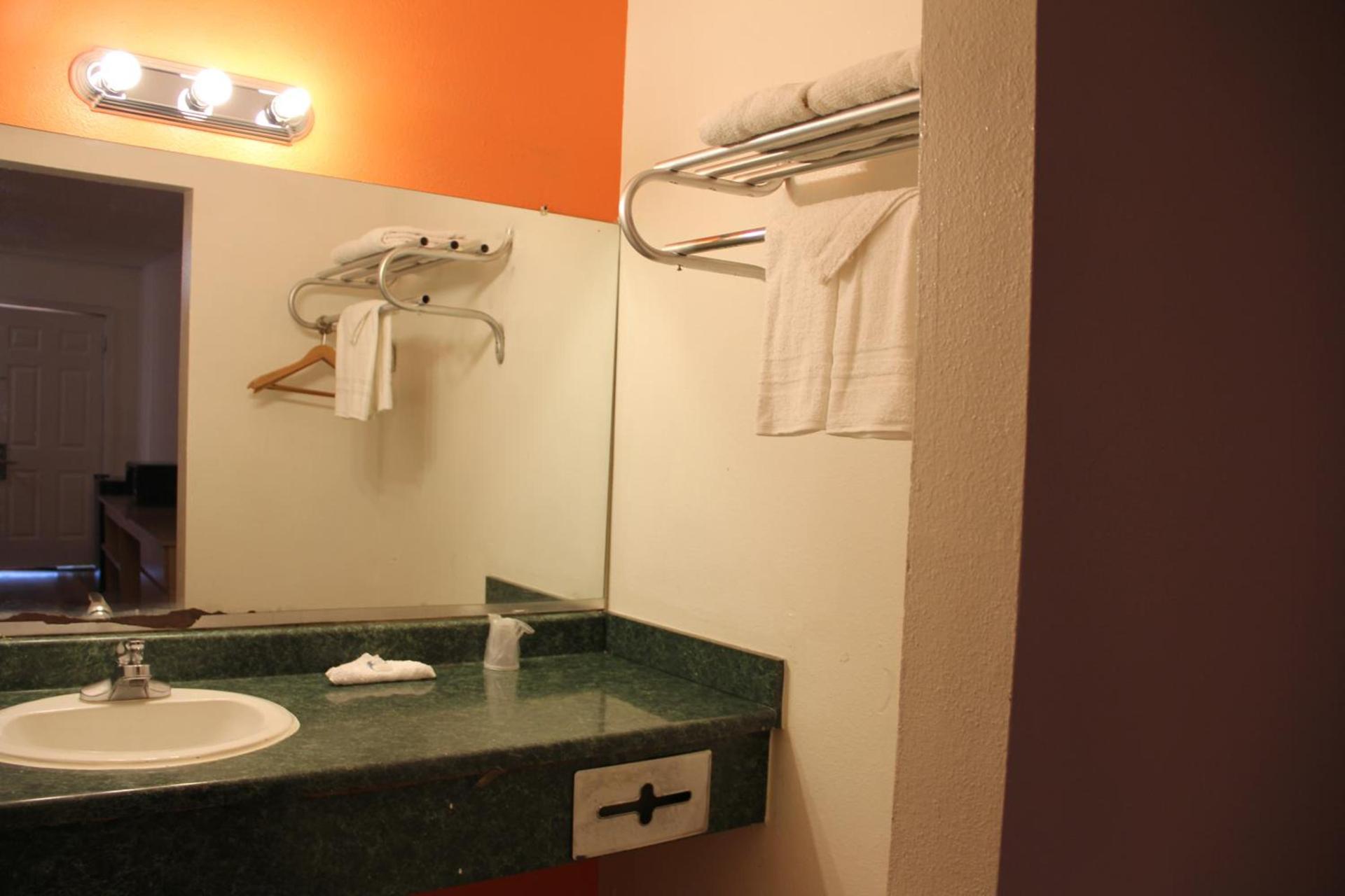 Sherman Inn photo 12