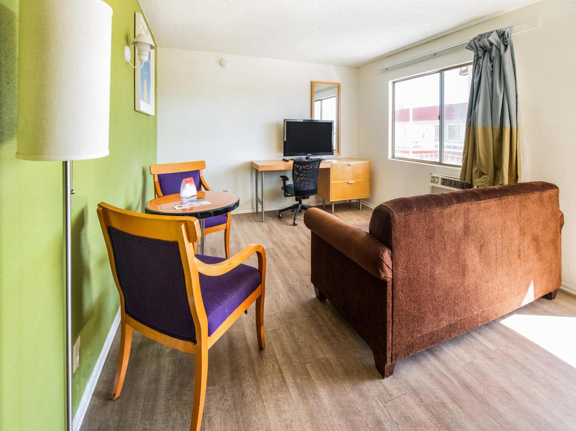 Hotel Ridgecrest An Extended Stay Studio photo 20