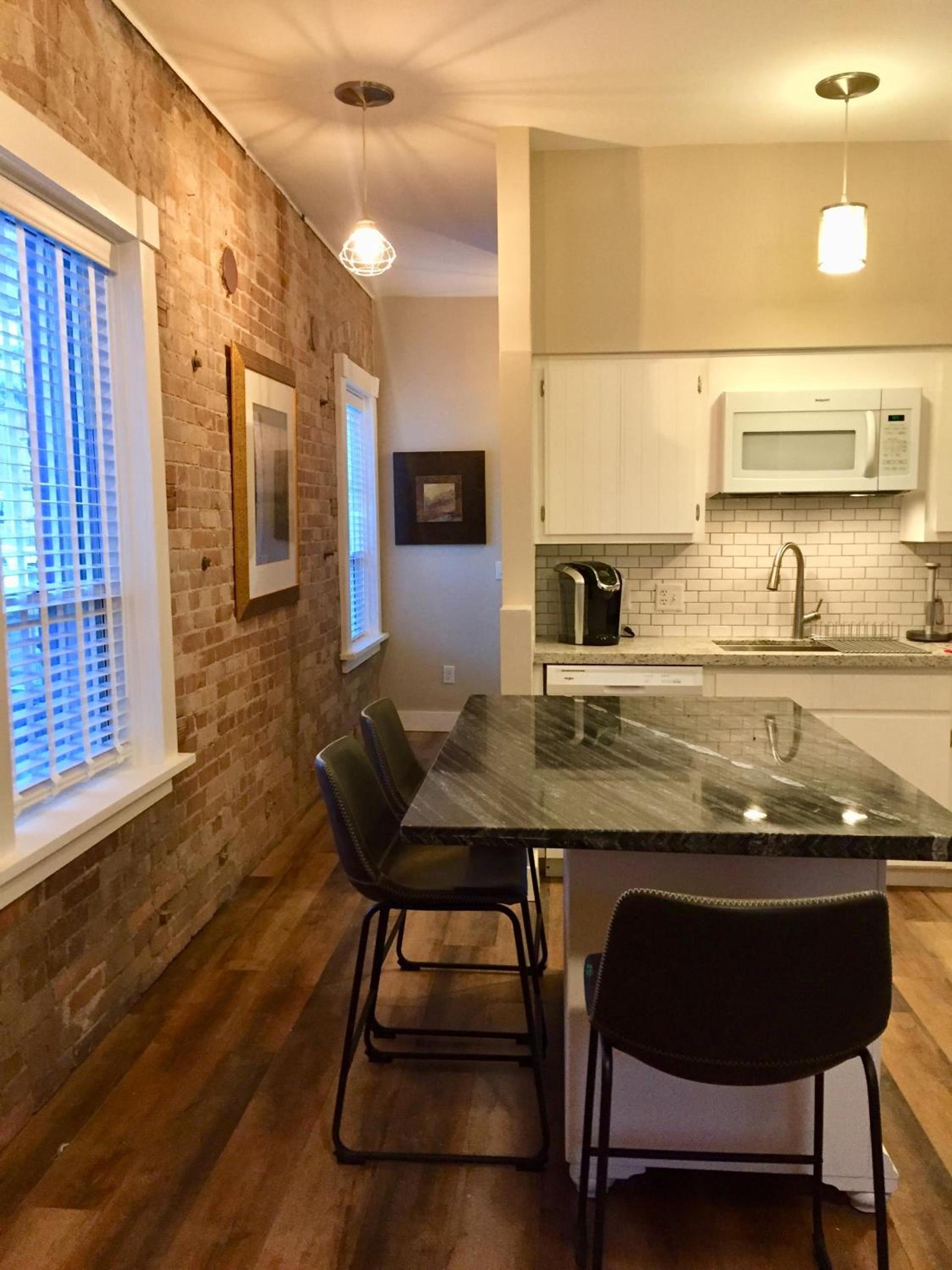 Bisbee Brownstone Suites photo 24