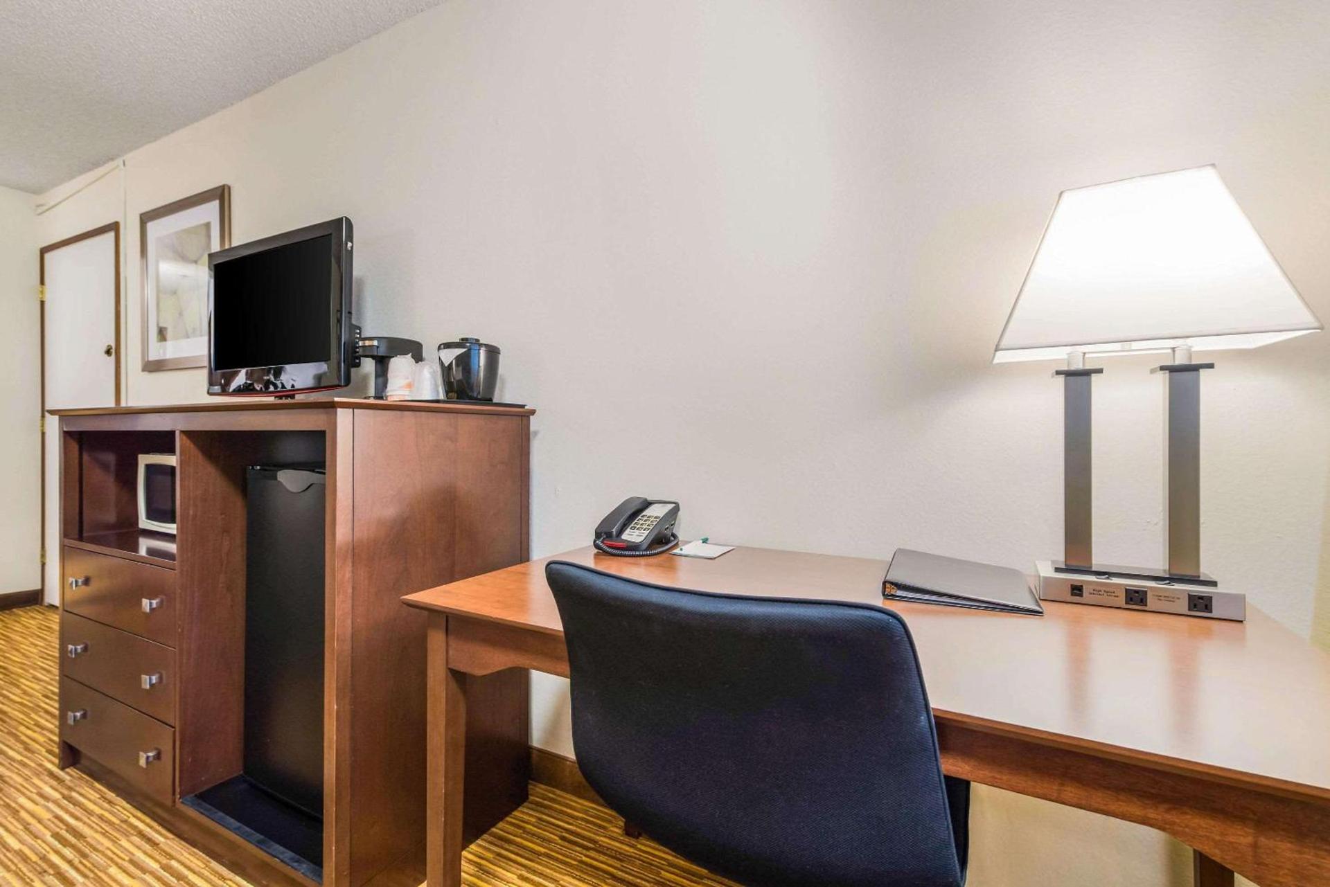 Quality Inn & Suites Lacey Olympia photo 9