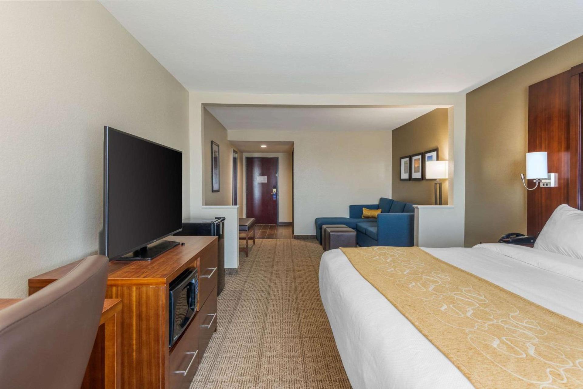 Comfort Inn & Suites Big Spring photo 24