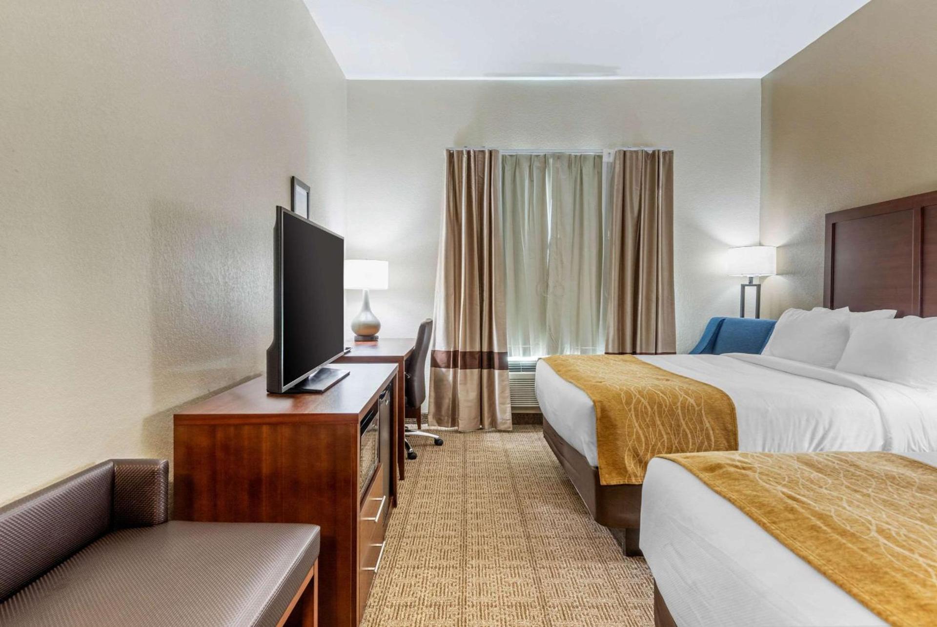 Comfort Inn & Suites Big Spring photo 14