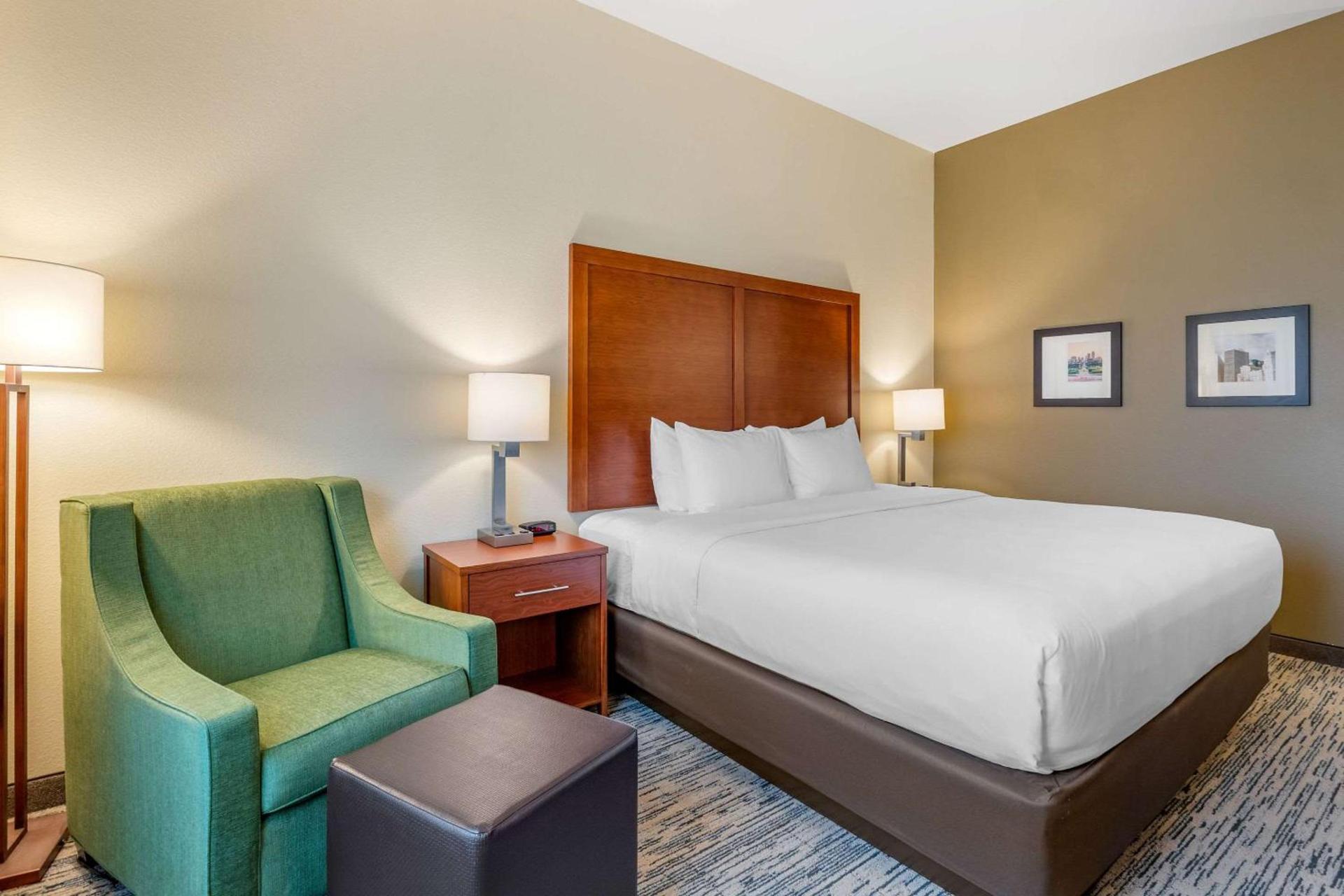Comfort Inn & Suites West Des Moines photo 6