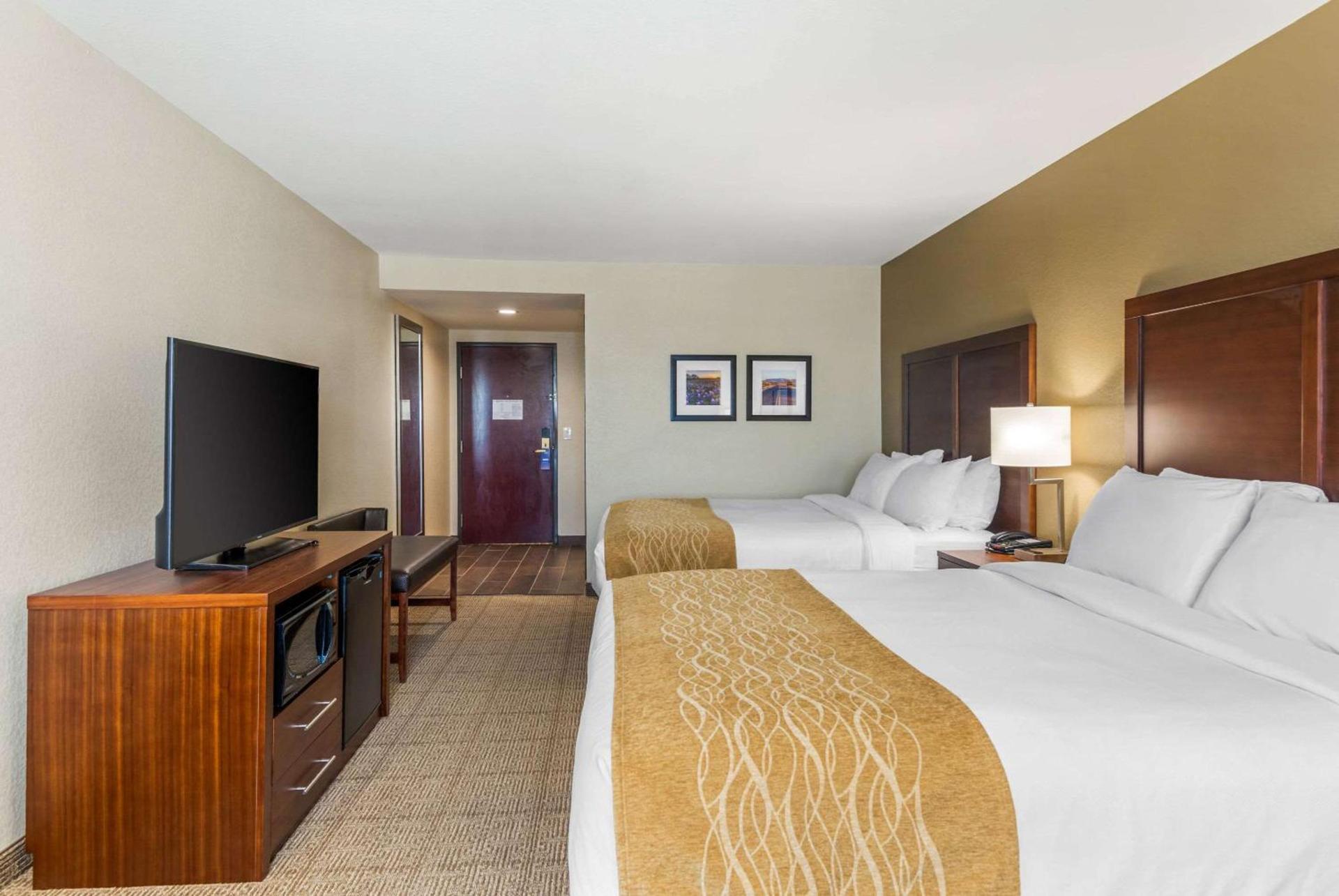 Comfort Inn & Suites Big Spring photo 19