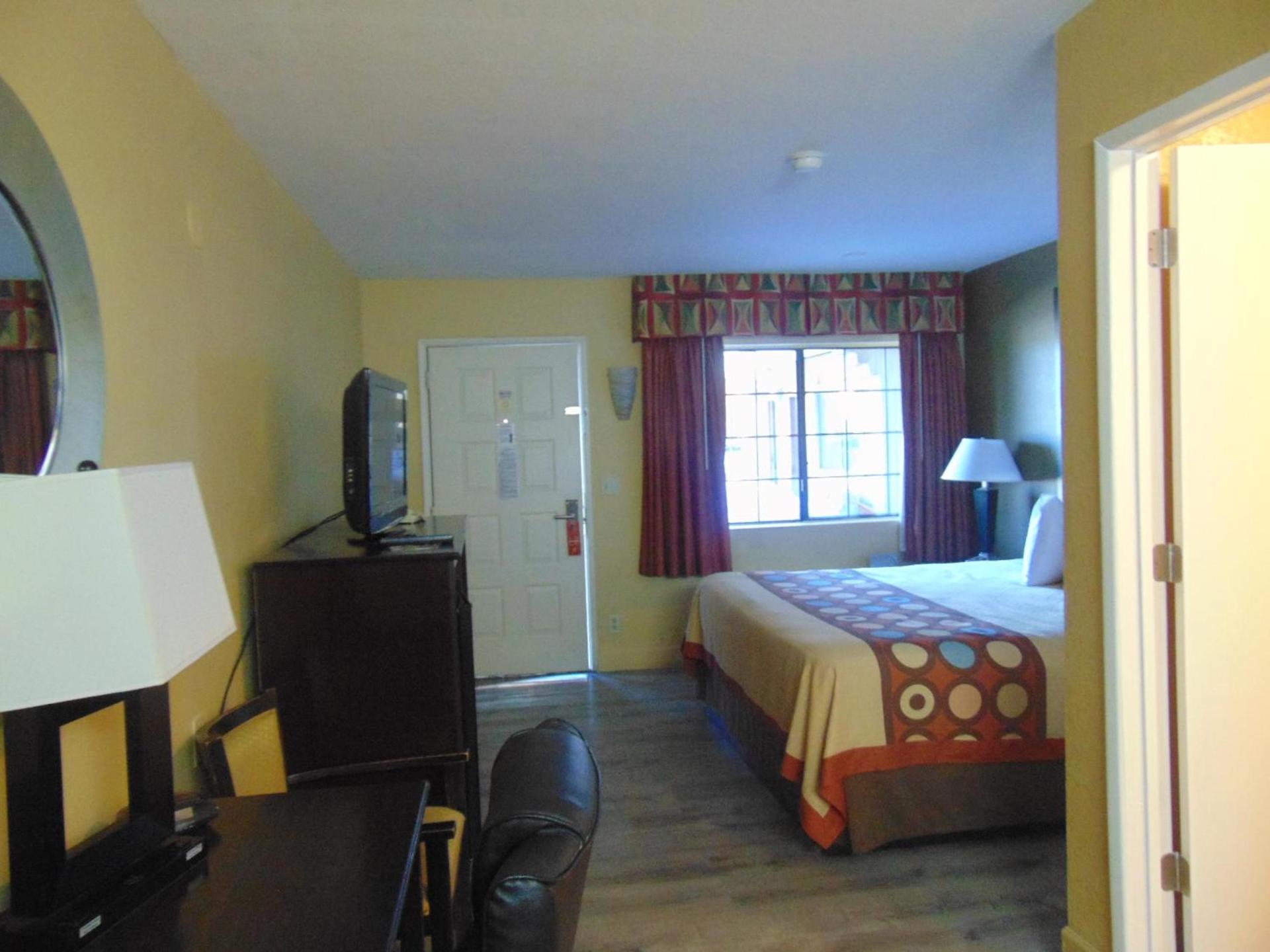 Super 8 by Wyndham Payson photo 23