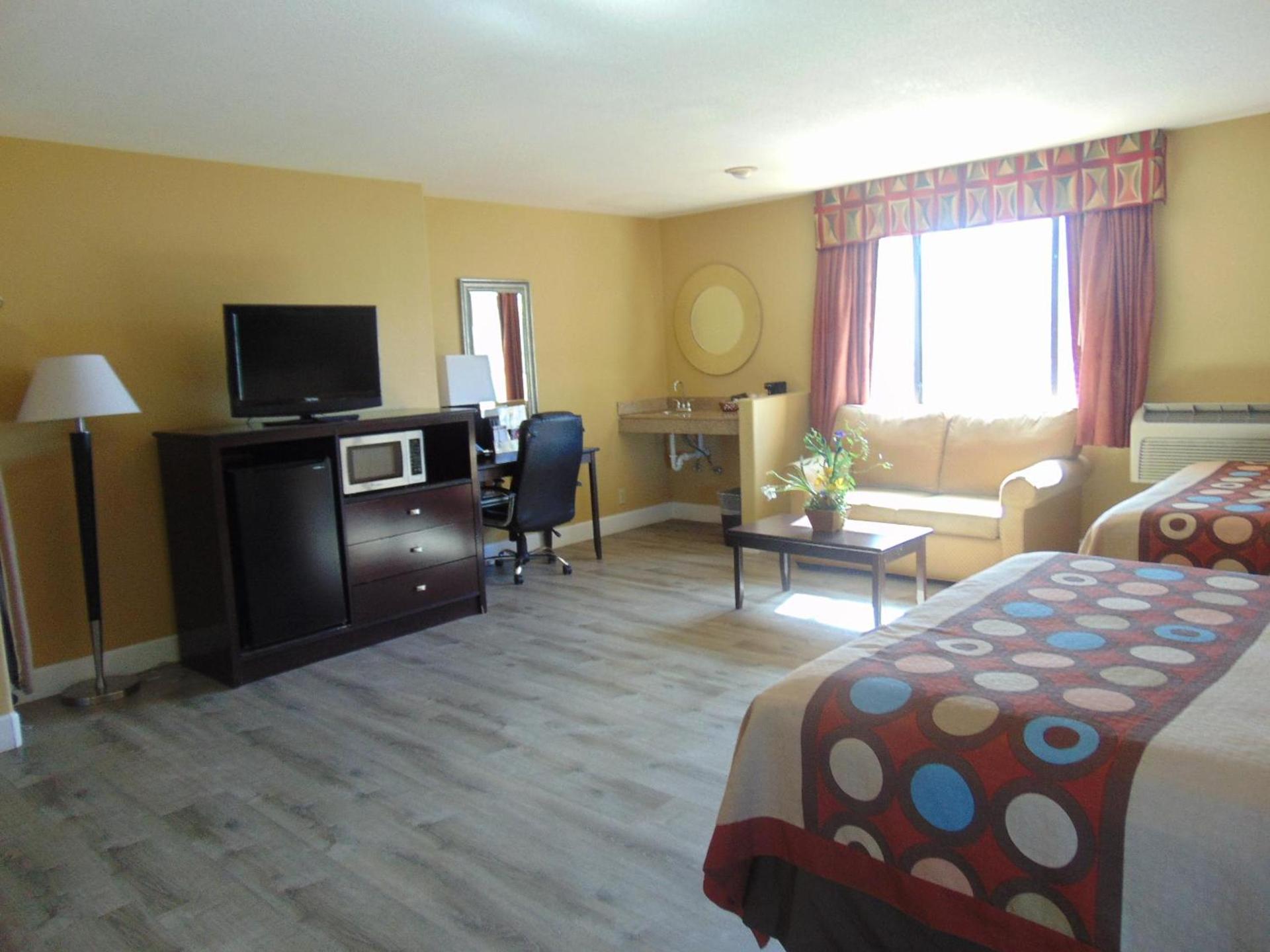 Super 8 by Wyndham Payson photo 19