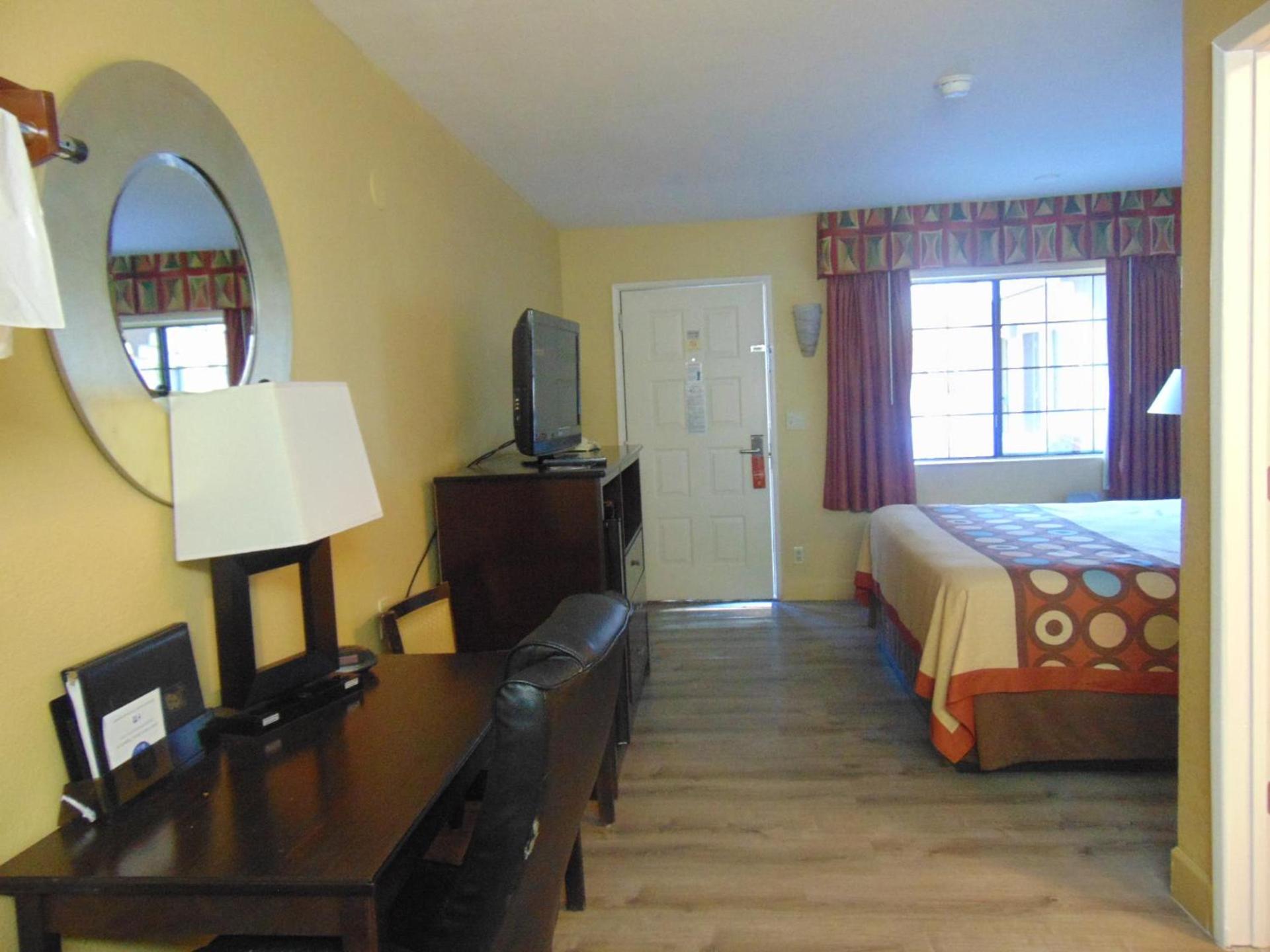 Super 8 by Wyndham Payson photo 8