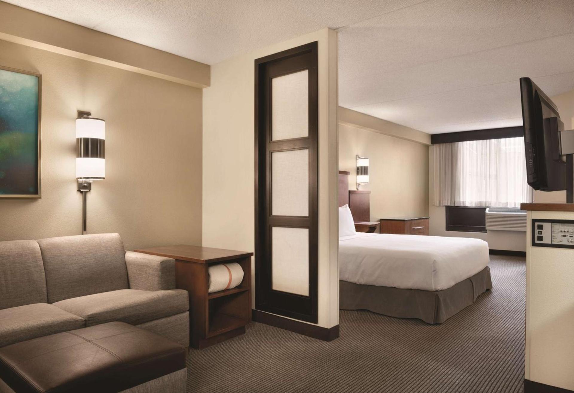 Hyatt Place Chicago Hoffman Estates photo 11