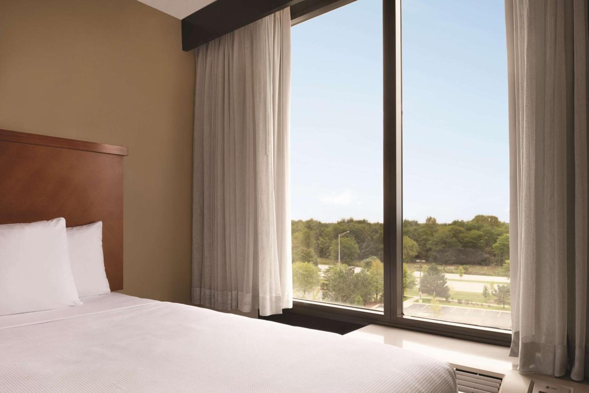 Hyatt Place Chicago Hoffman Estates photo 8