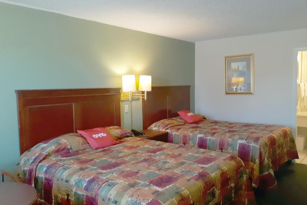 Rest Inn - Extended Stay, I-40 Airport, Wedding & Event Center photo 1